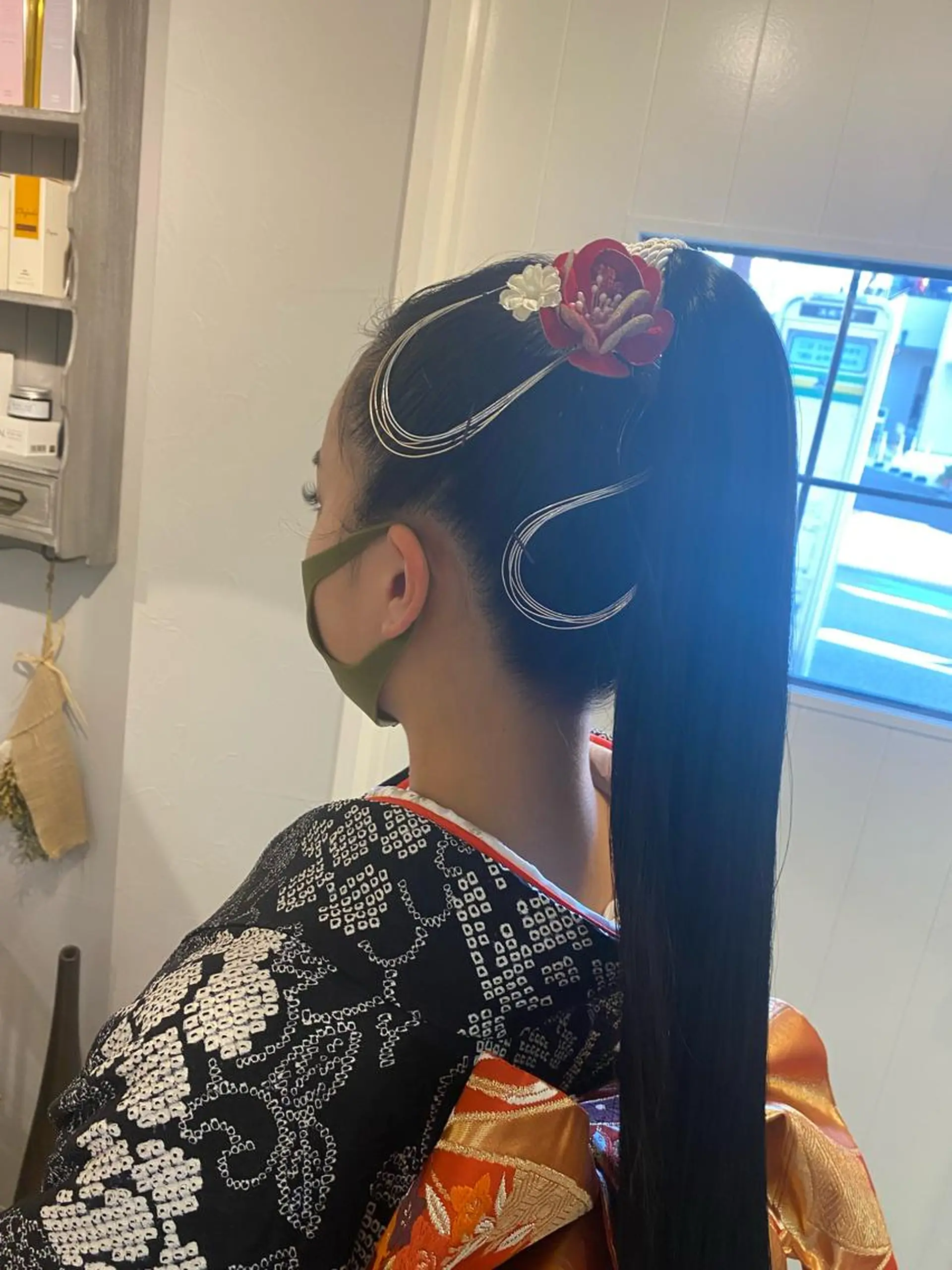 ロング ヘアアレンジ 成人式 西村 美羽のヘアスタイル