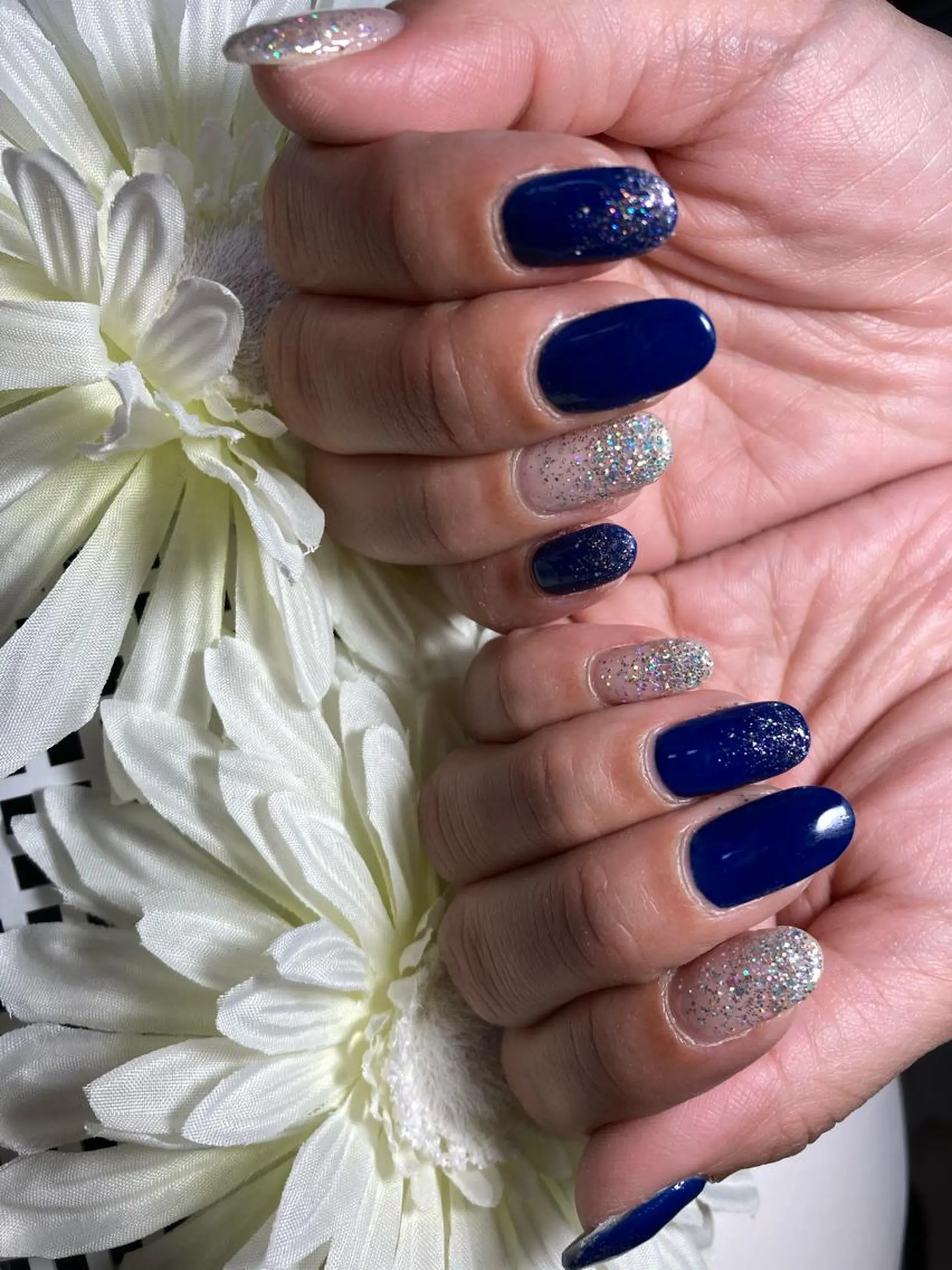 セミロング ネイル ハンドネイル フットネイル ✴︎ Delightのネイルデザイン