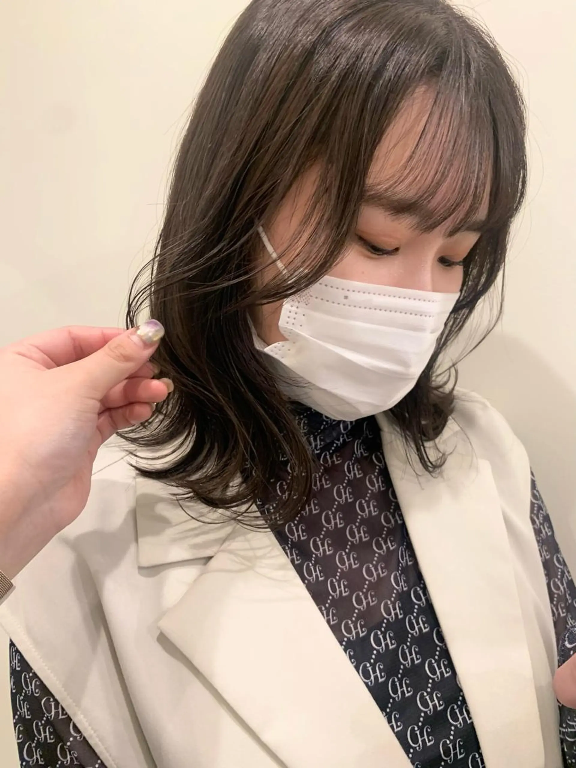 セミロング ヘアカラー トリートメント 落合希 Olivebeigeのヘアスタイル