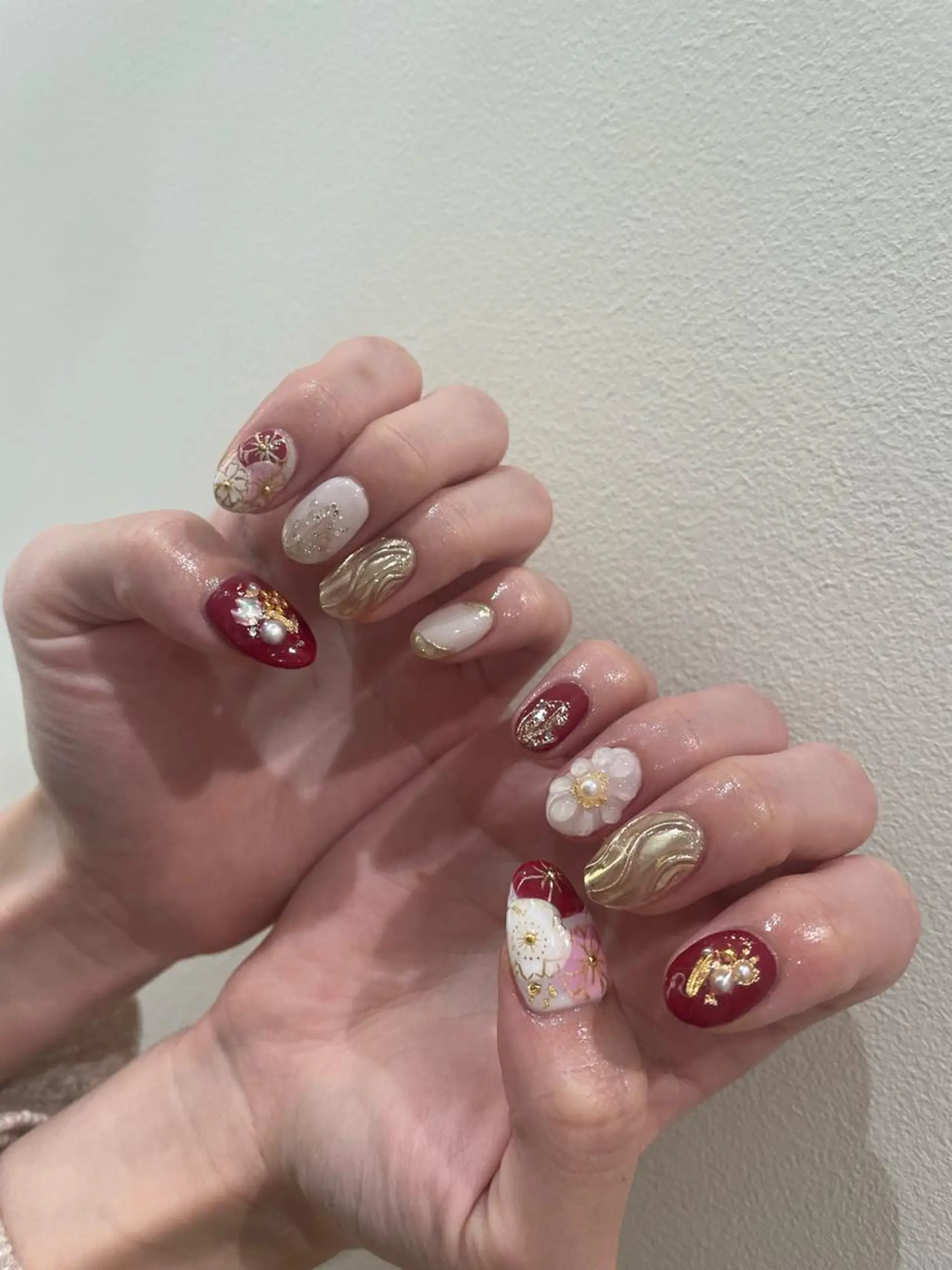 ネイル 成人式 ハンドネイル 細矢 咲花のネイルデザイン