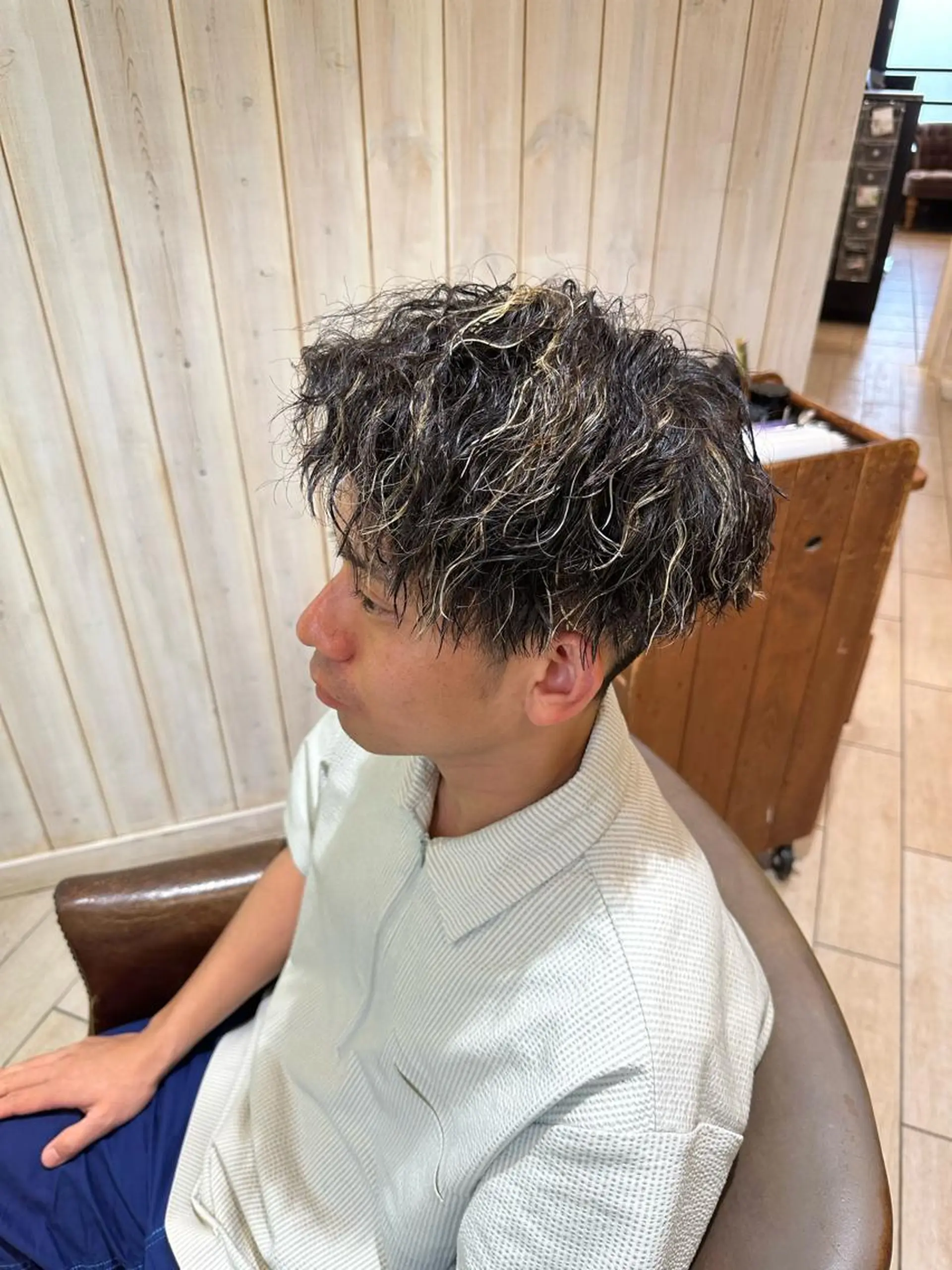 カラー パーマ メンズ メンズパーマ特化🔥 ツイスパ/シャドウのヘアスタイル