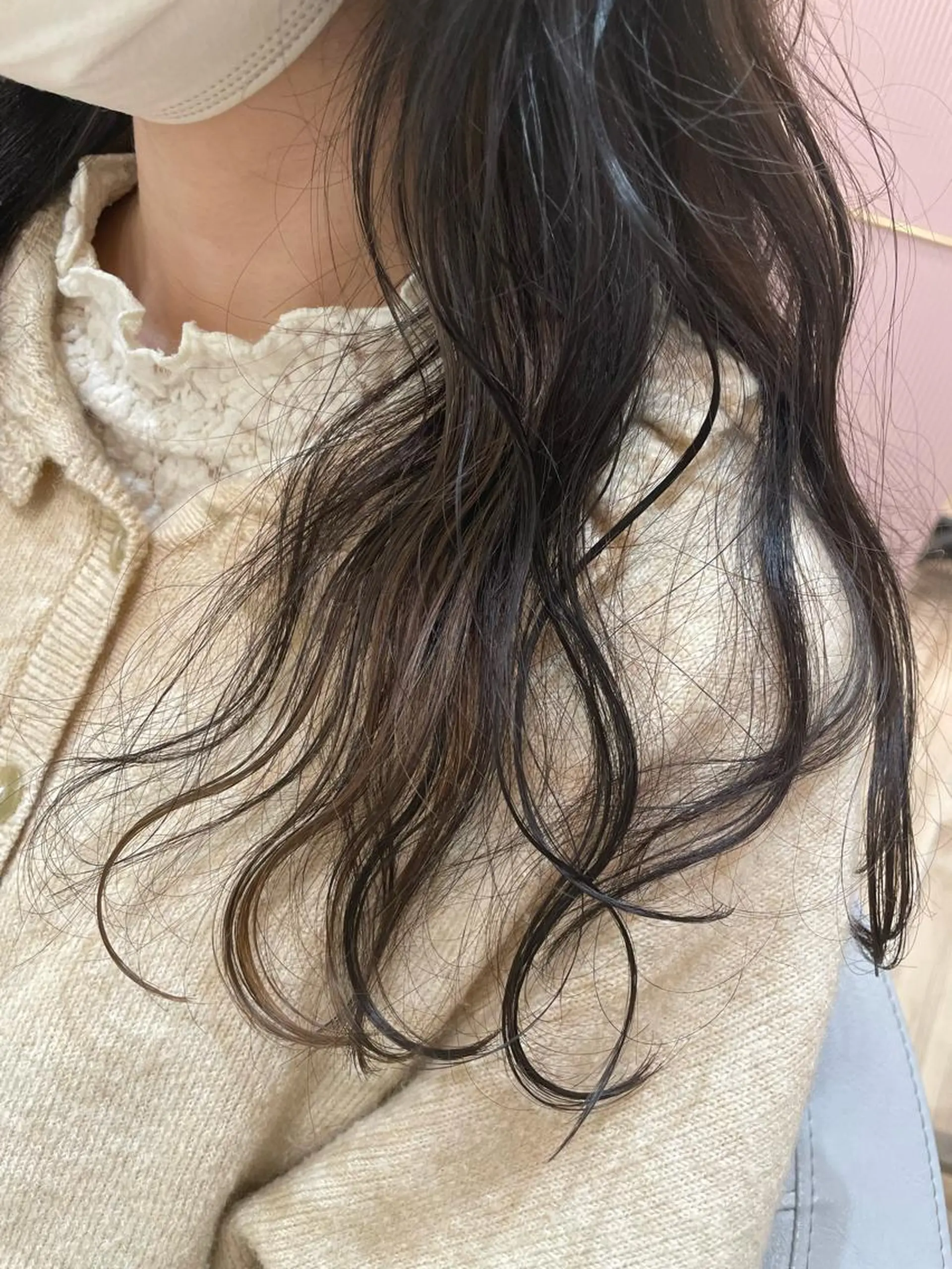 ロング カラー イヤリングカラー ハイライトカラー ハイライト 神野 れなのヘアスタイル