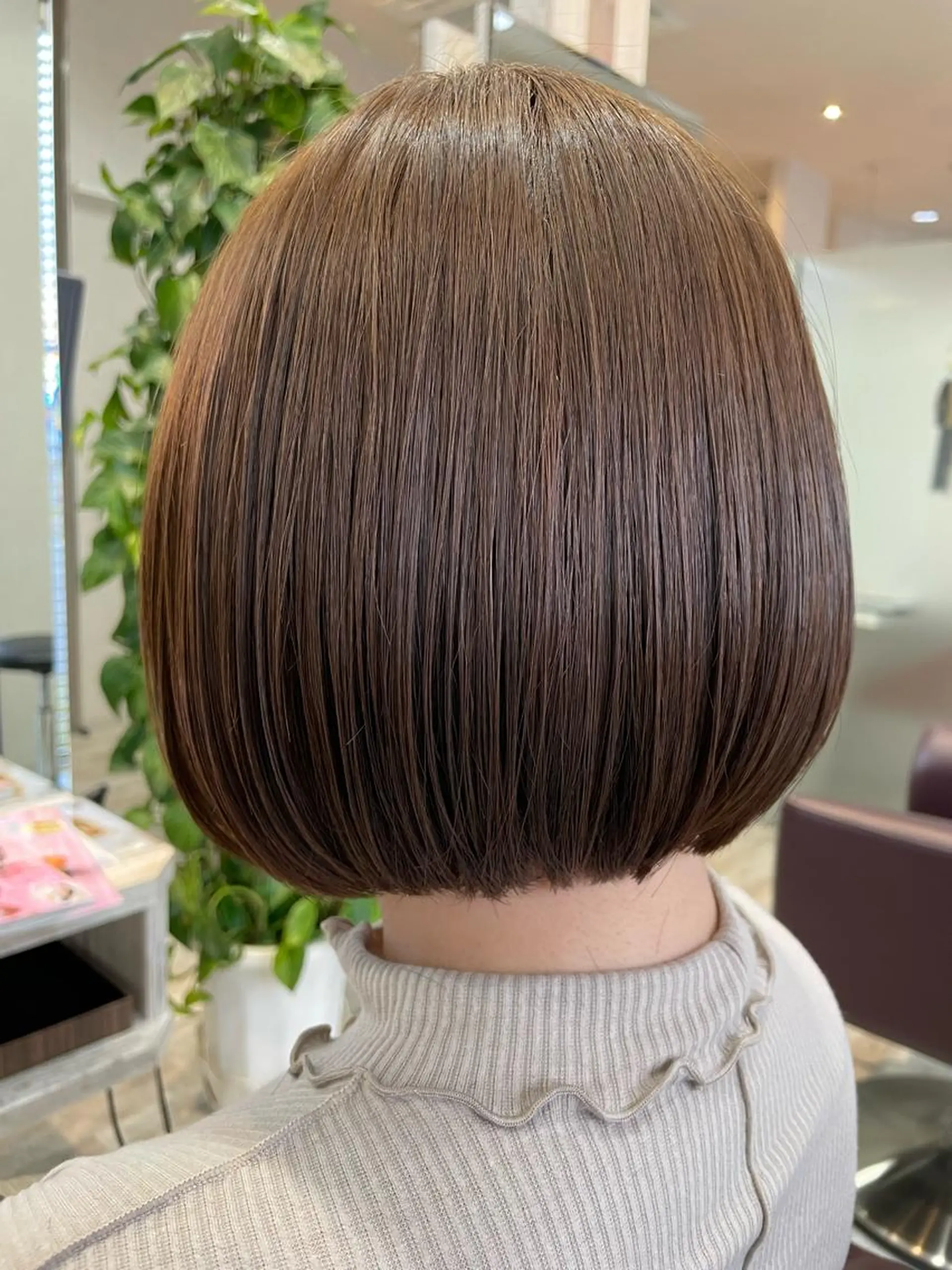 ショート カラー ボブ カット ヘアカラー ブレス渡辺 康介のヘアスタイル