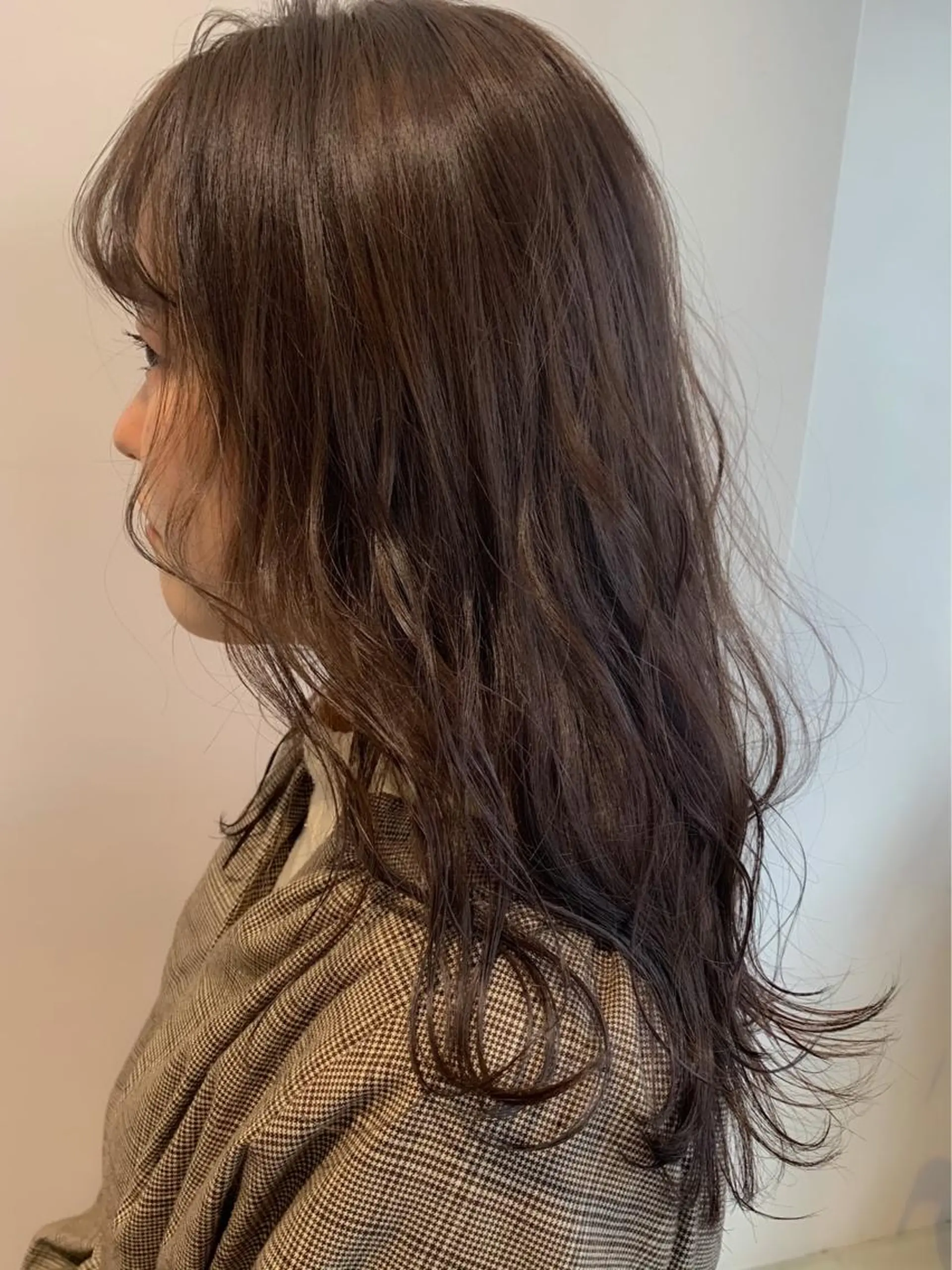 セミロング カラー ブラウンカラー 顔まわりレイヤー レイヤーカット Chlom🌿Top Stylist沖田のヘアスタイル