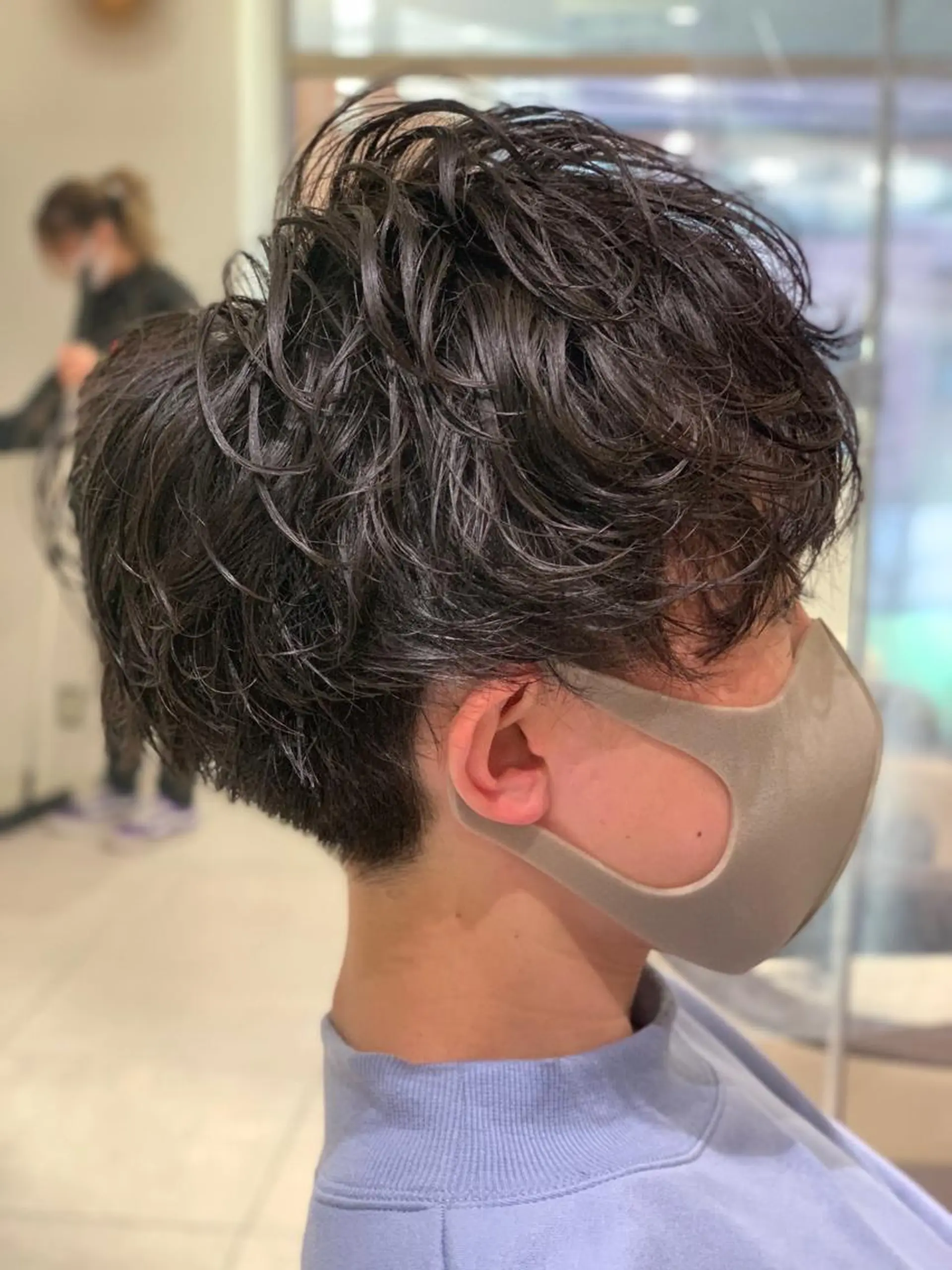 ショート パーマ メンズ マッシュ メンズパーマ カット パーマ 平本 雄馬のヘアスタイル