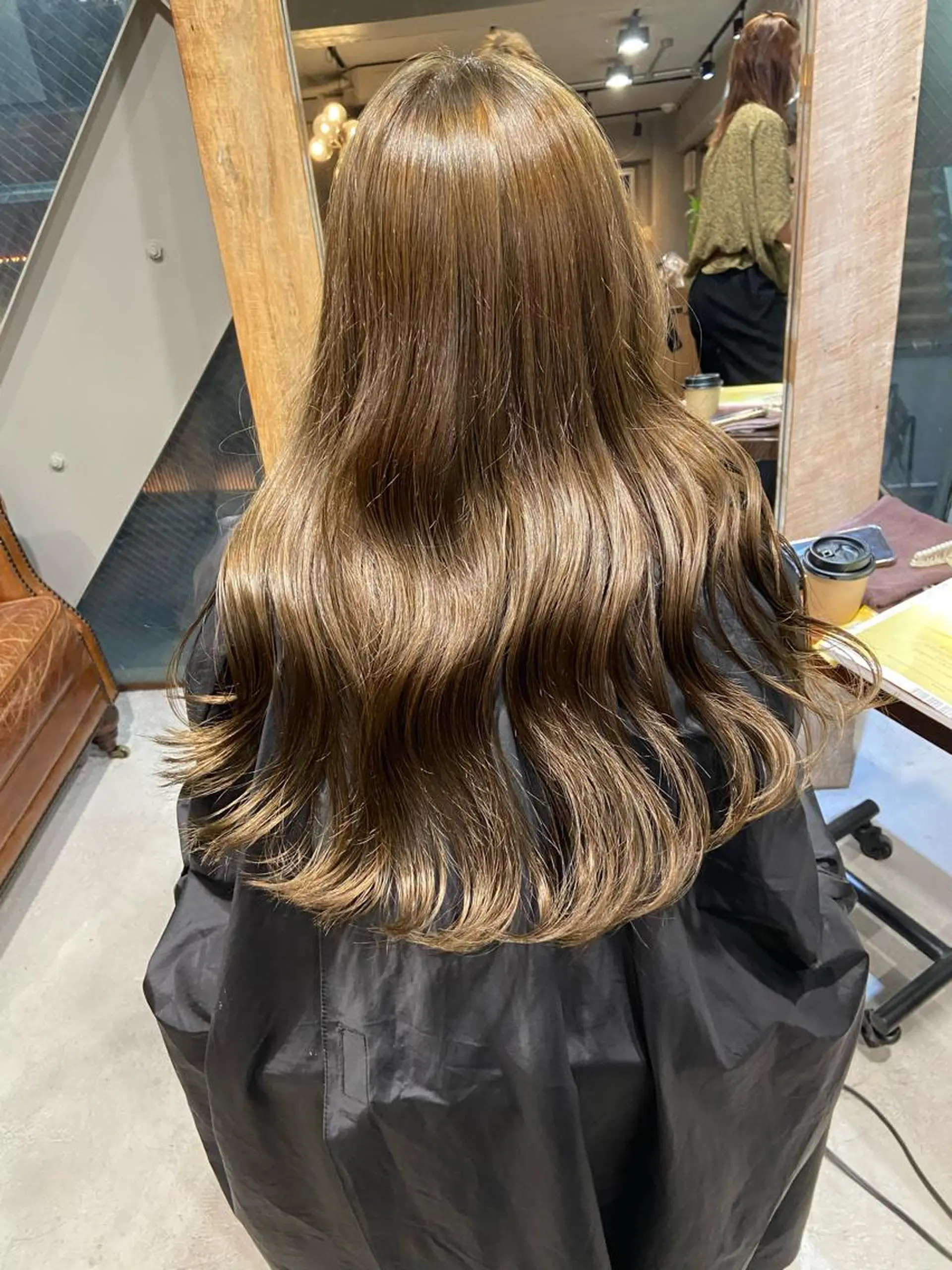 ロング カラー ヘアアレンジ Mirai 🧸のヘアスタイル