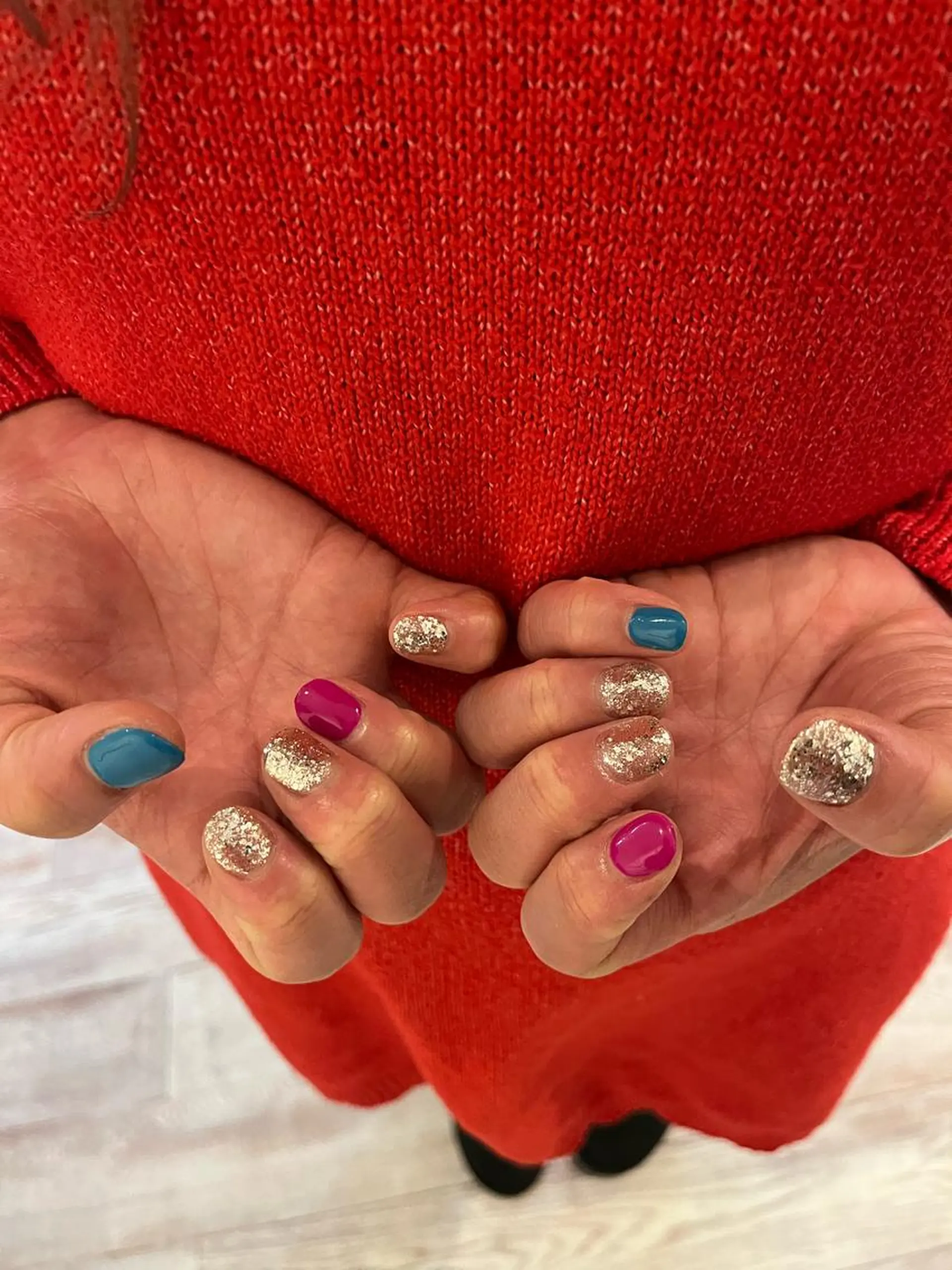 ネイル ハンドネイル une／YUKINA 🫧大人nuanceのネイルデザイン