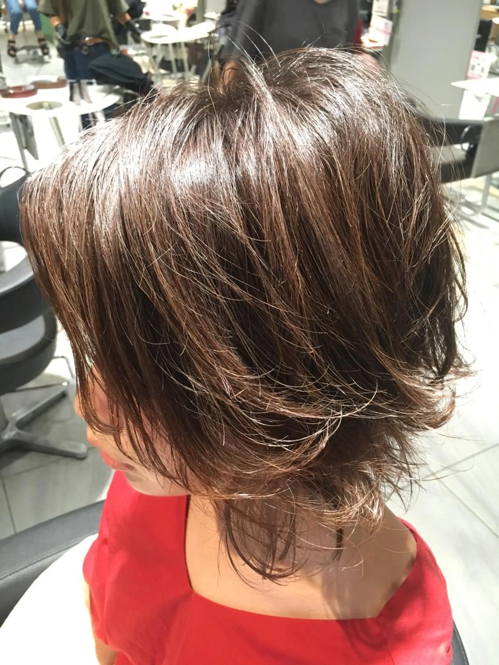 ミディアム 外ハネヘア カット 田中 アキオのヘアスタイル