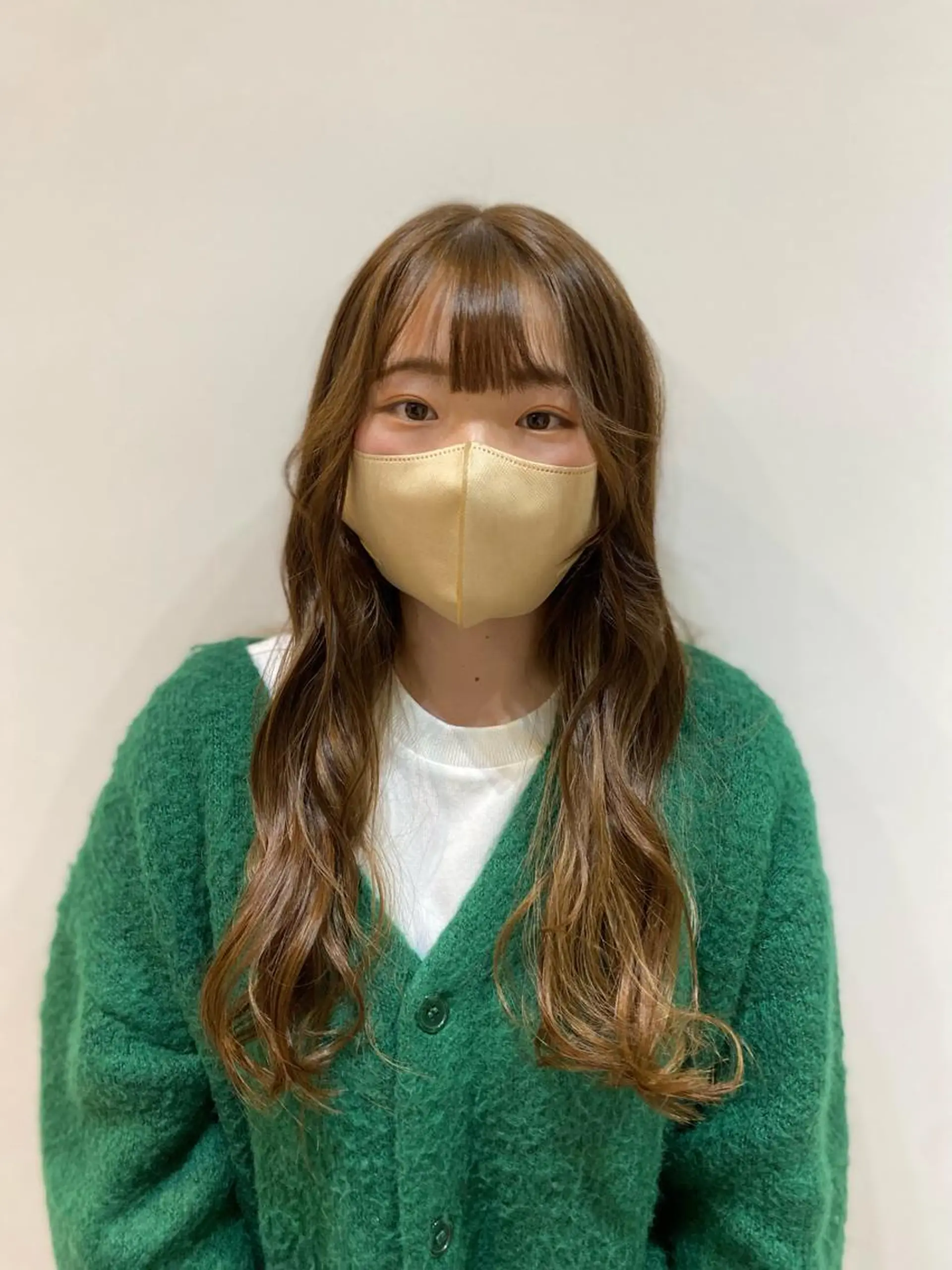 ロング カラー バレイヤージュ ブリーチ ケアブリーチ ダブルカラー イヤリングカラー カット ヘアカラー トリートメント 大人かわいい×艶髪 🤍塩川のヘアスタイル