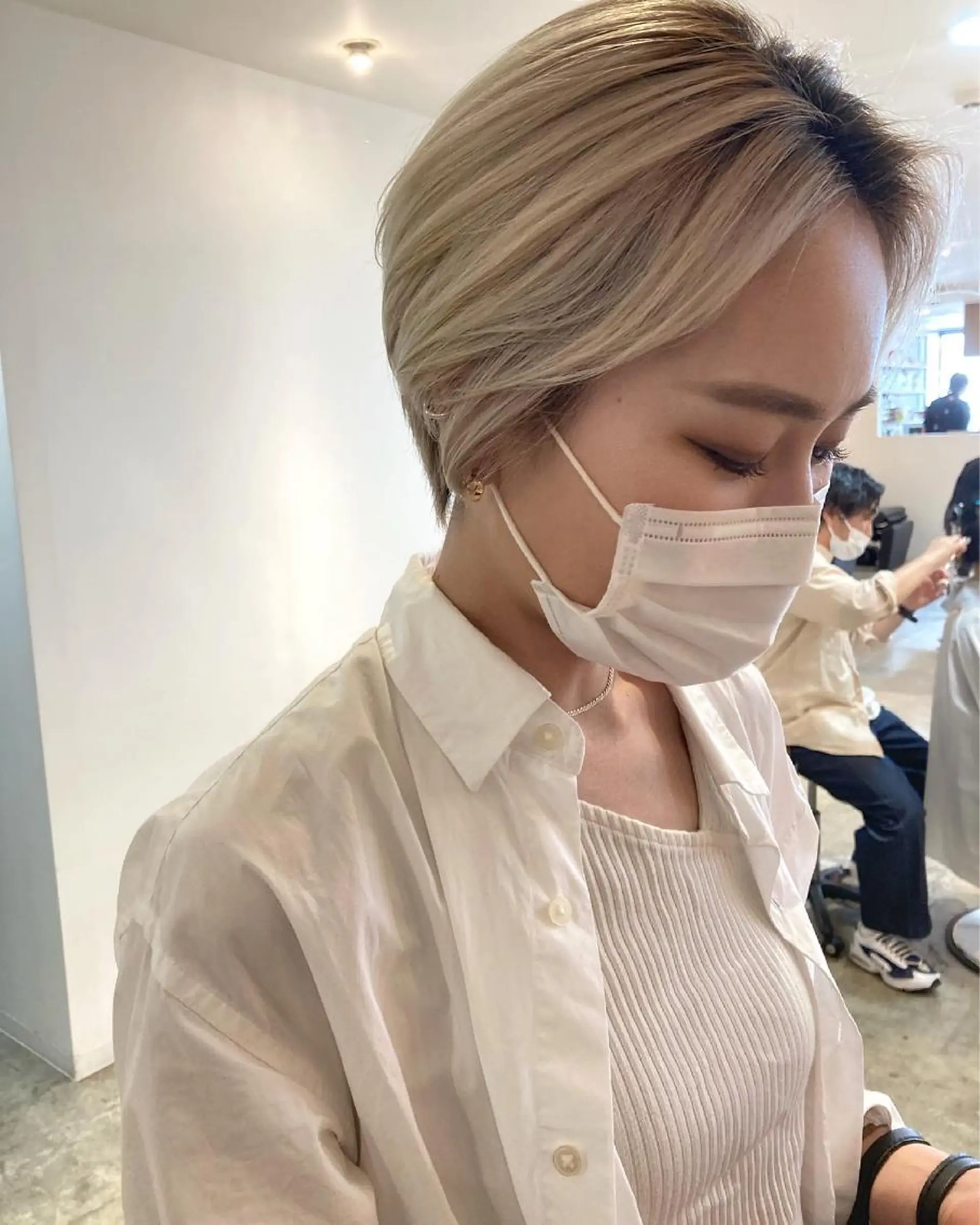 ショート ヘアカラー カラーリスト菅野 竜矢🌈のヘアスタイル