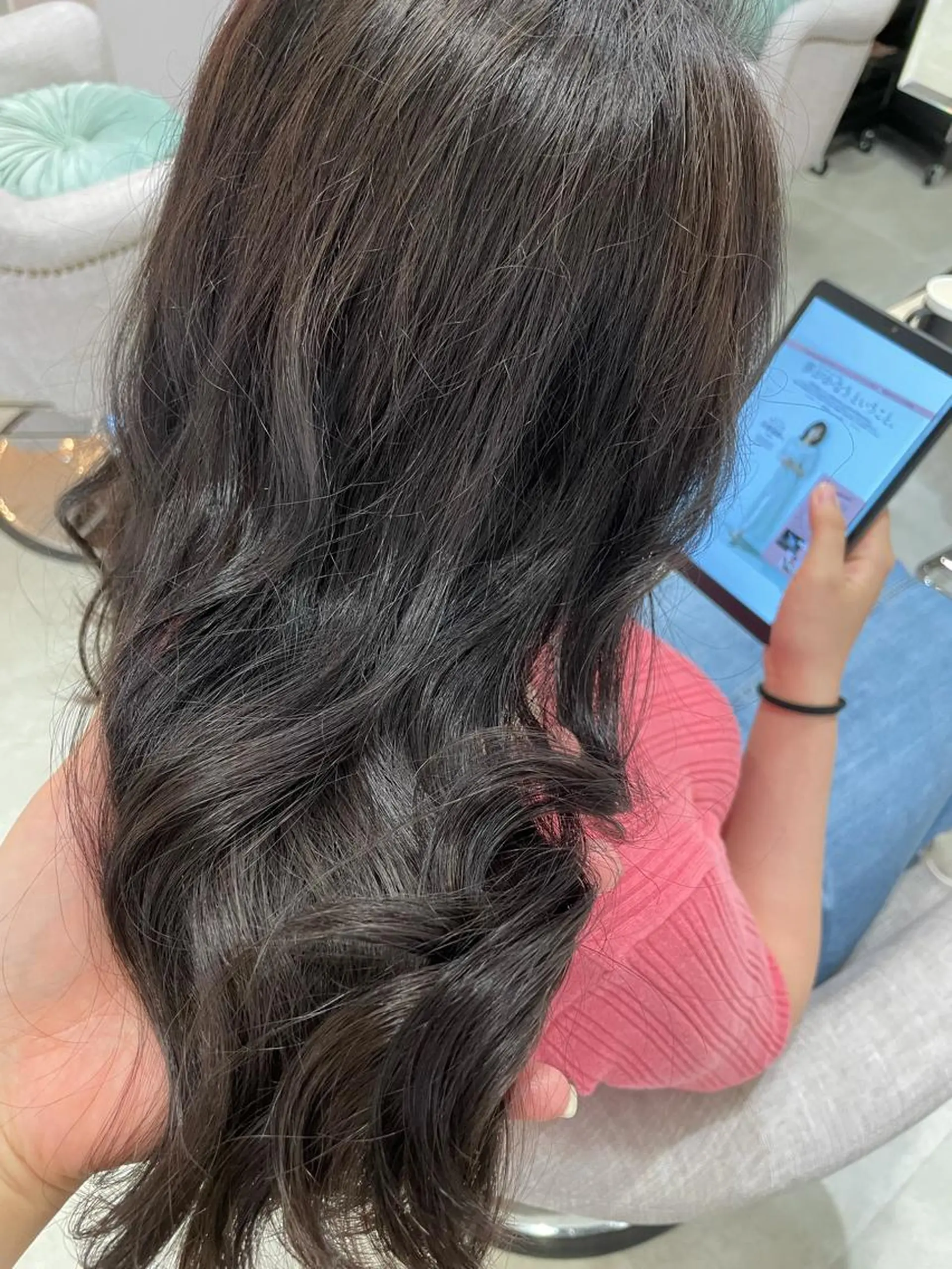 セミロング 髪質改善お任せ ください♪ひとみのヘアスタイル