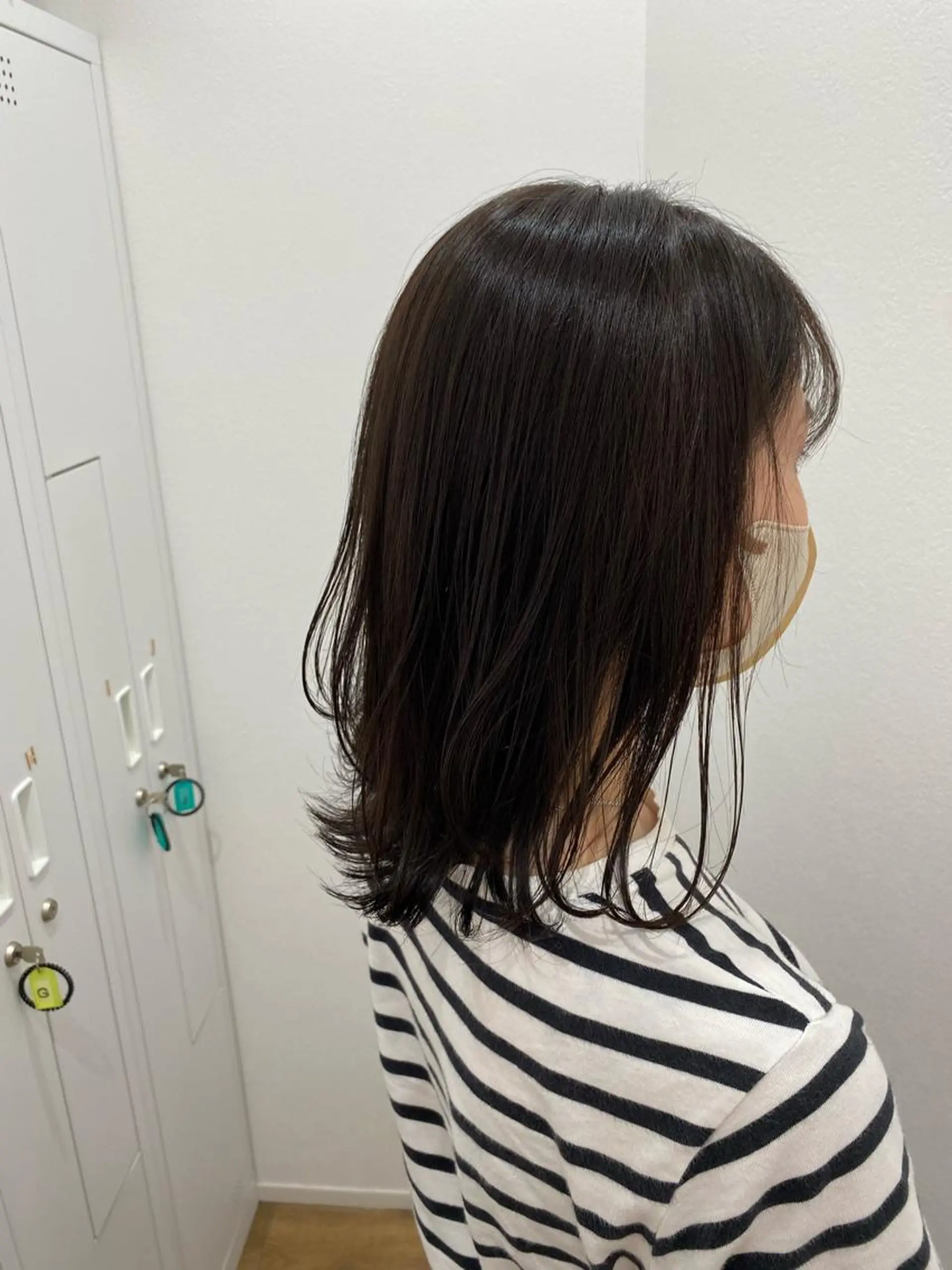 ミディアム カラー 藤野 凪沙のヘアスタイル