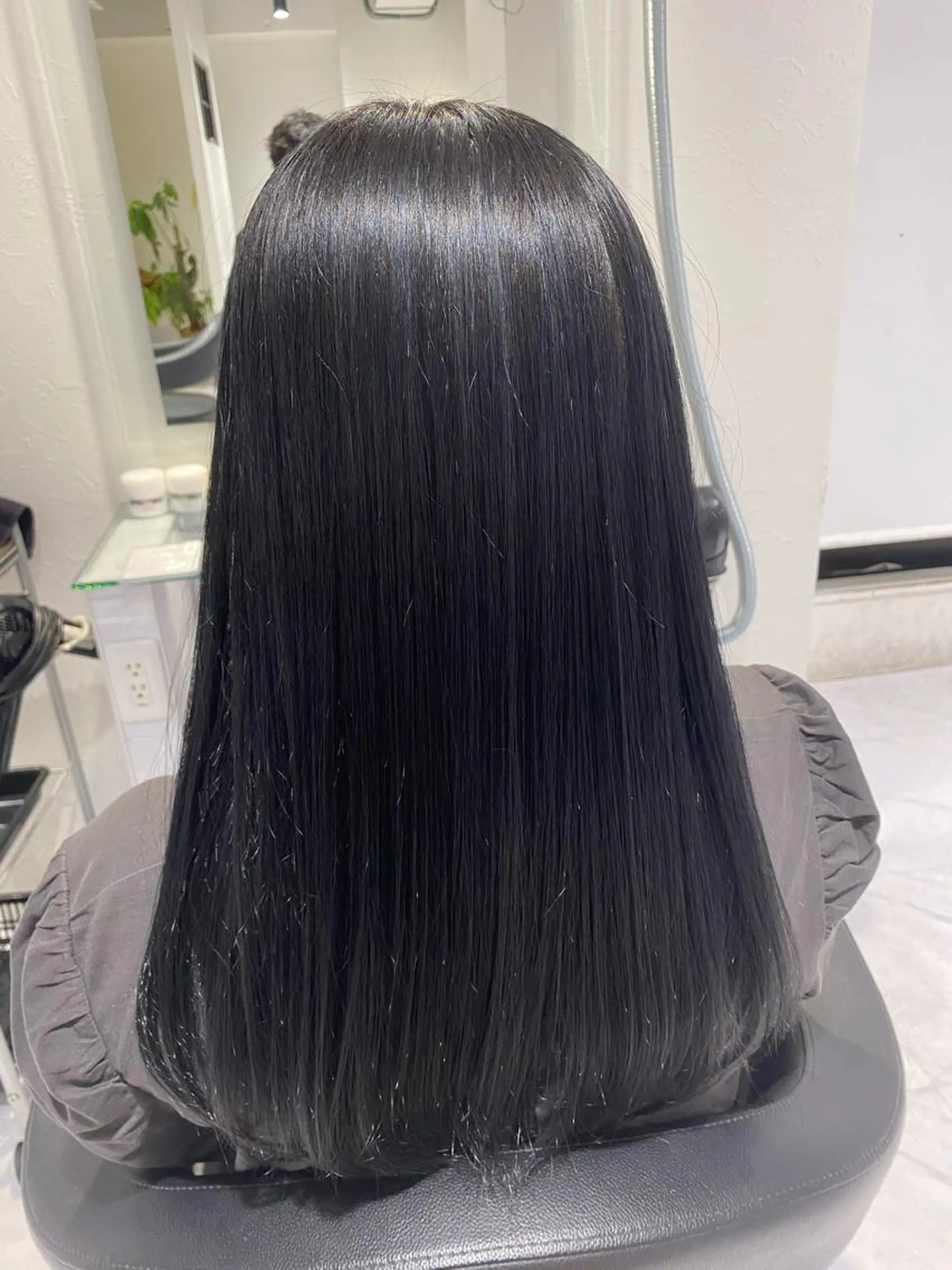 ロング カラー 赤み消し韓国ヘア レイヤー縮毛🤍渡邉のヘアスタイル