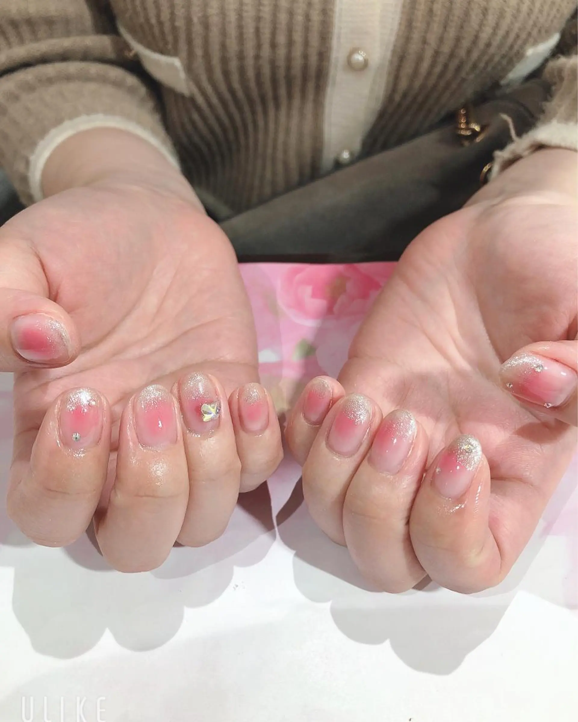 ネイル チークネイル ハンドネイル 吉野✨ ネイルデザイナー✨のネイルデザイン