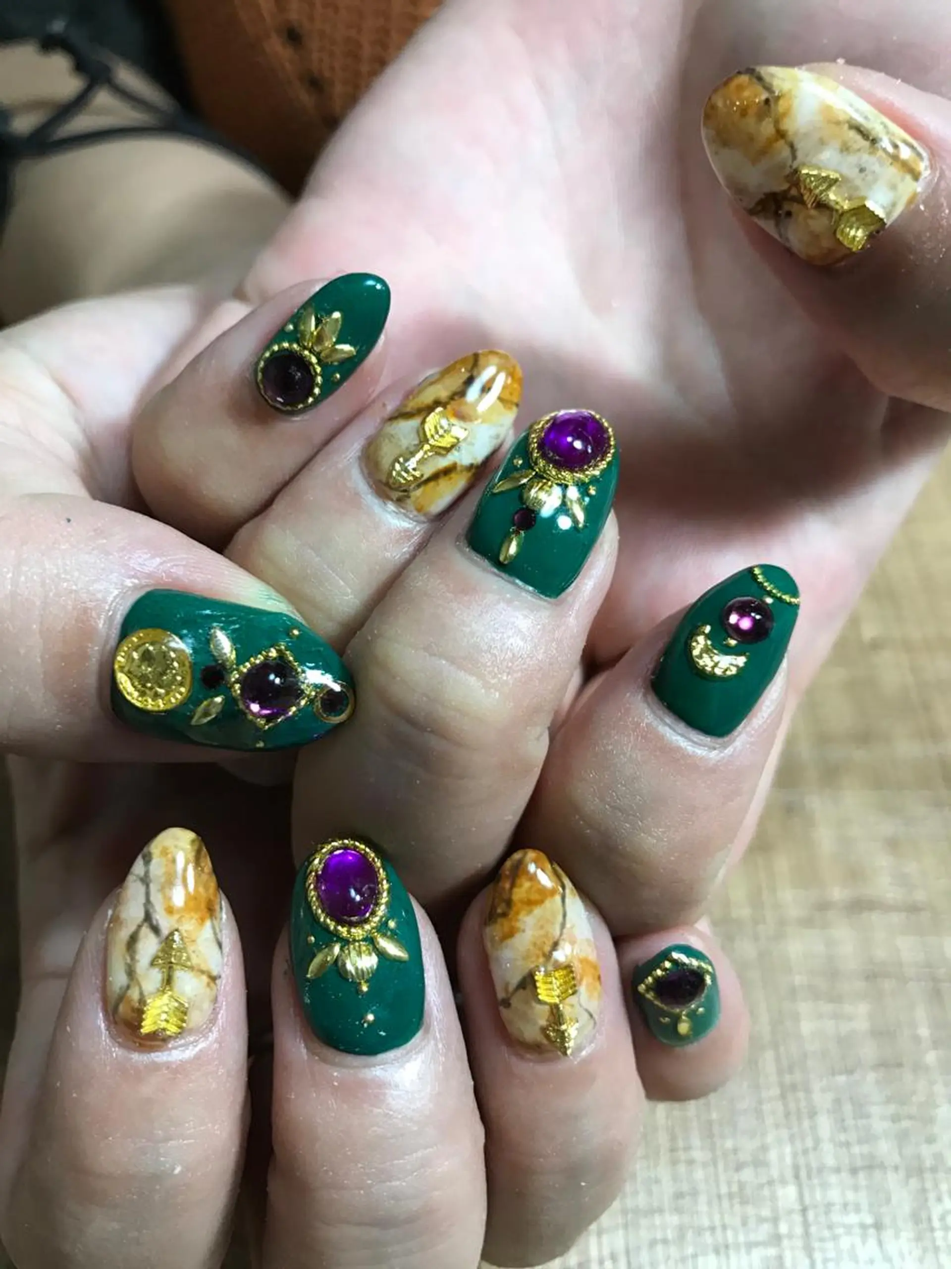 ネイル 安藤 Charlotteのネイルデザイン