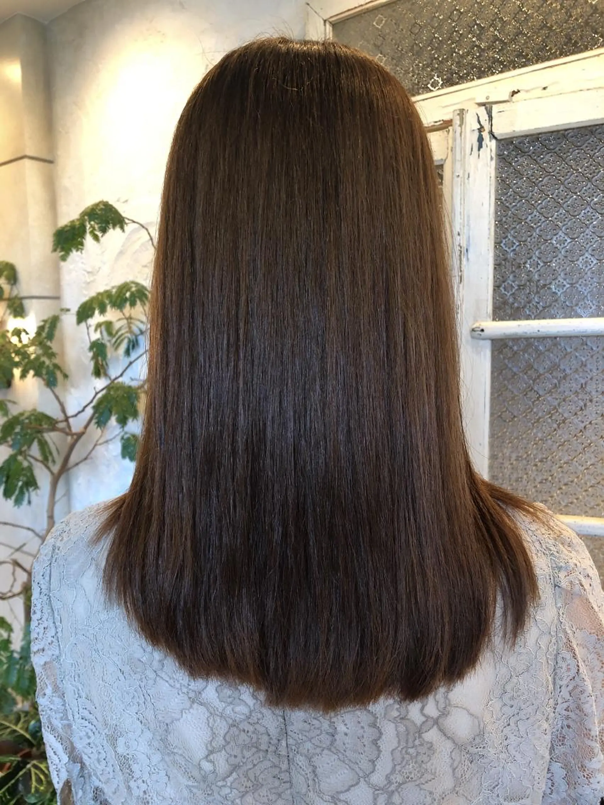 セミロング サロンドユウ こはるのヘアスタイル