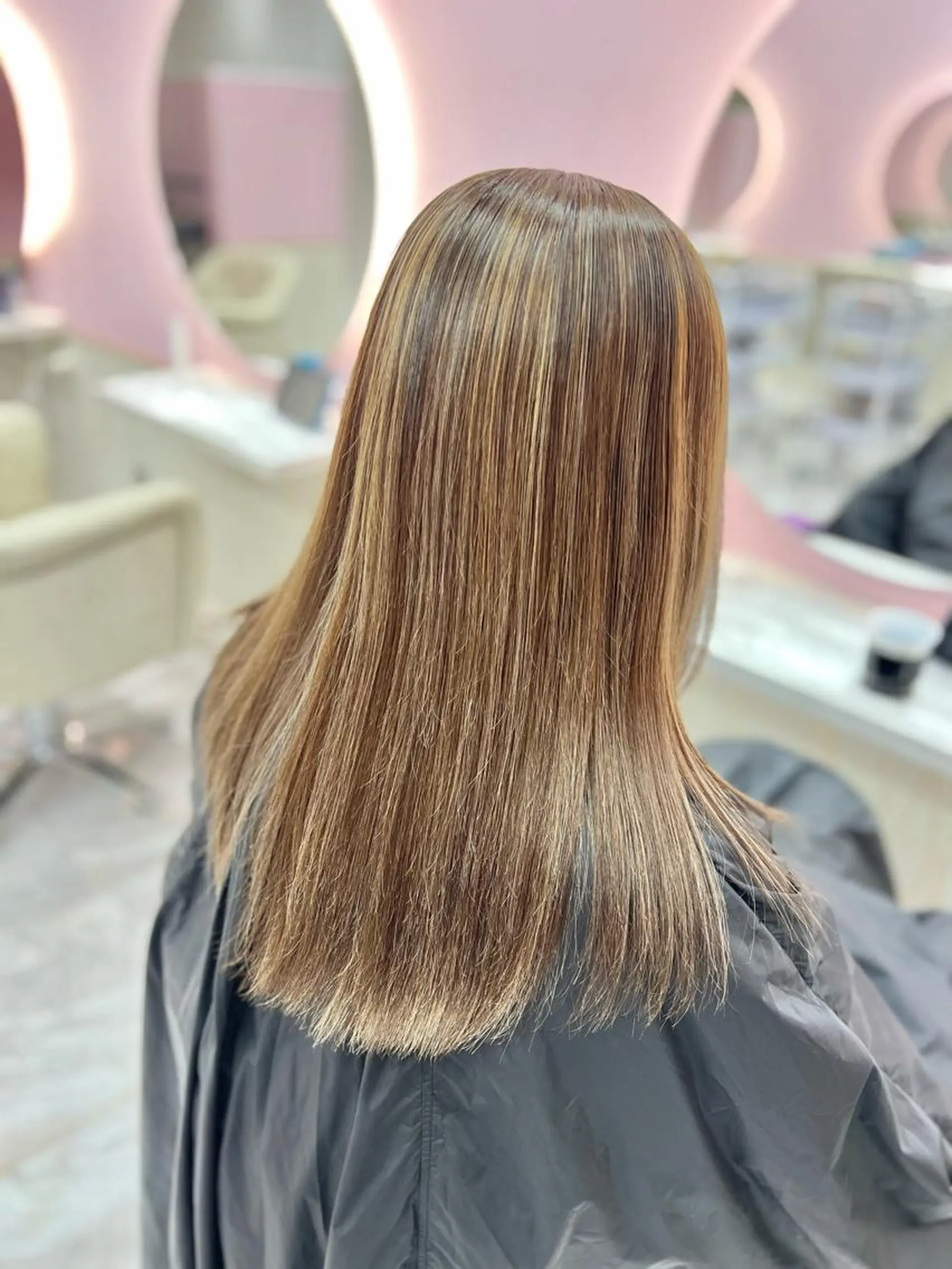 セミロング ロン毛美容師 タイチ👽のヘアスタイル