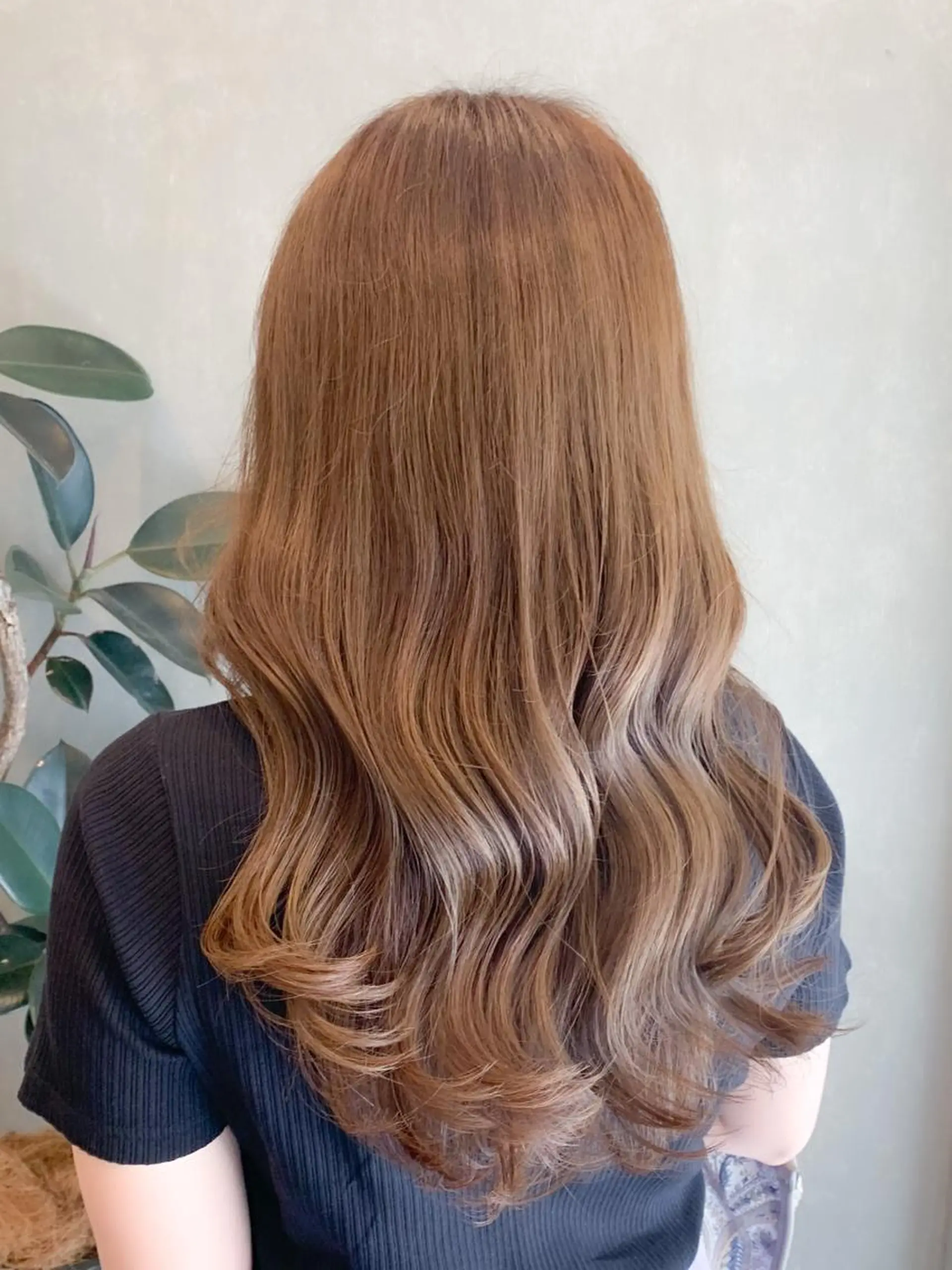 ロング カット ヘアカラー FERIA fam 小林勇太のヘアスタイル