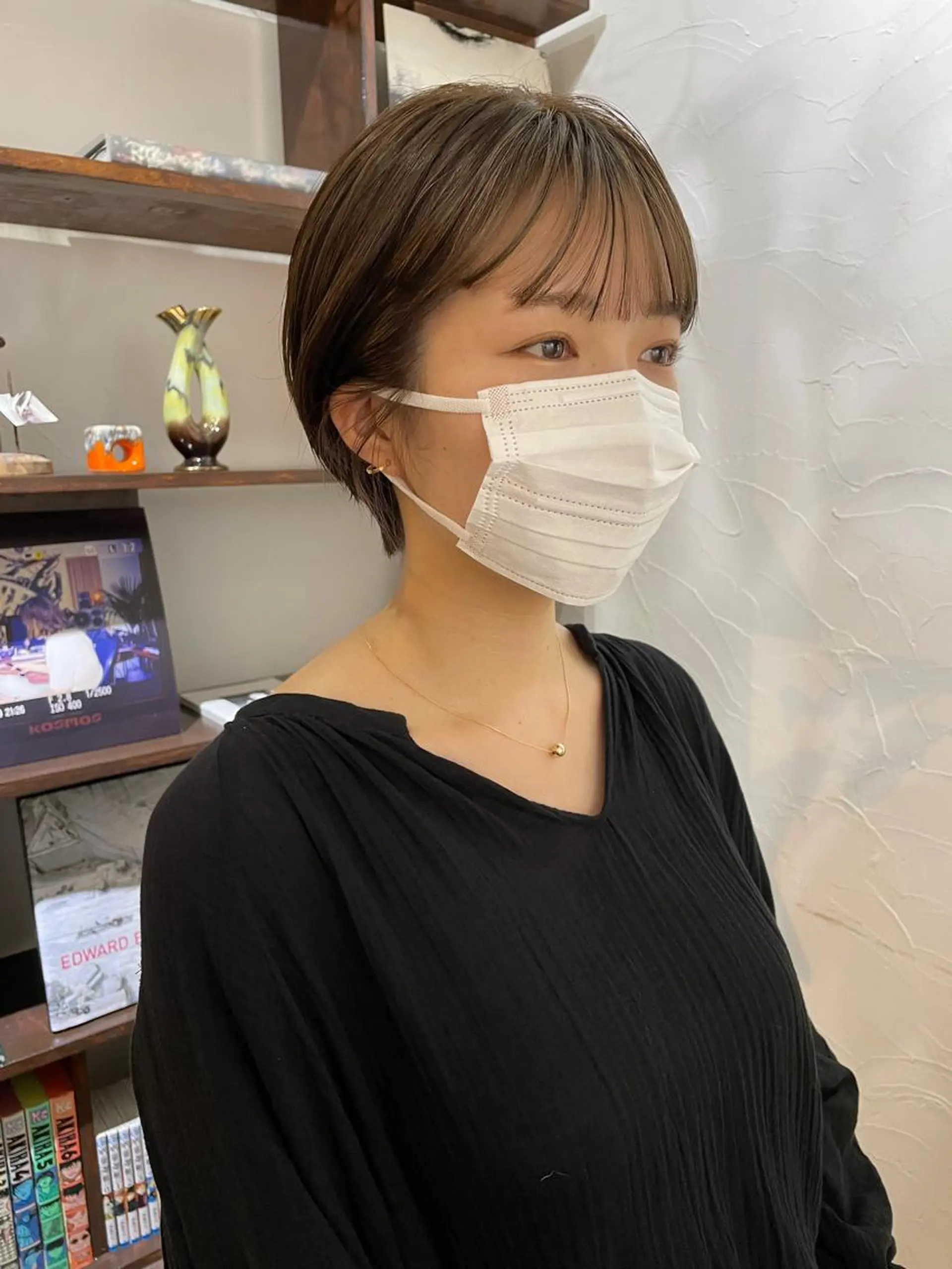 ショート カラー 高橋 愛美のヘアスタイル