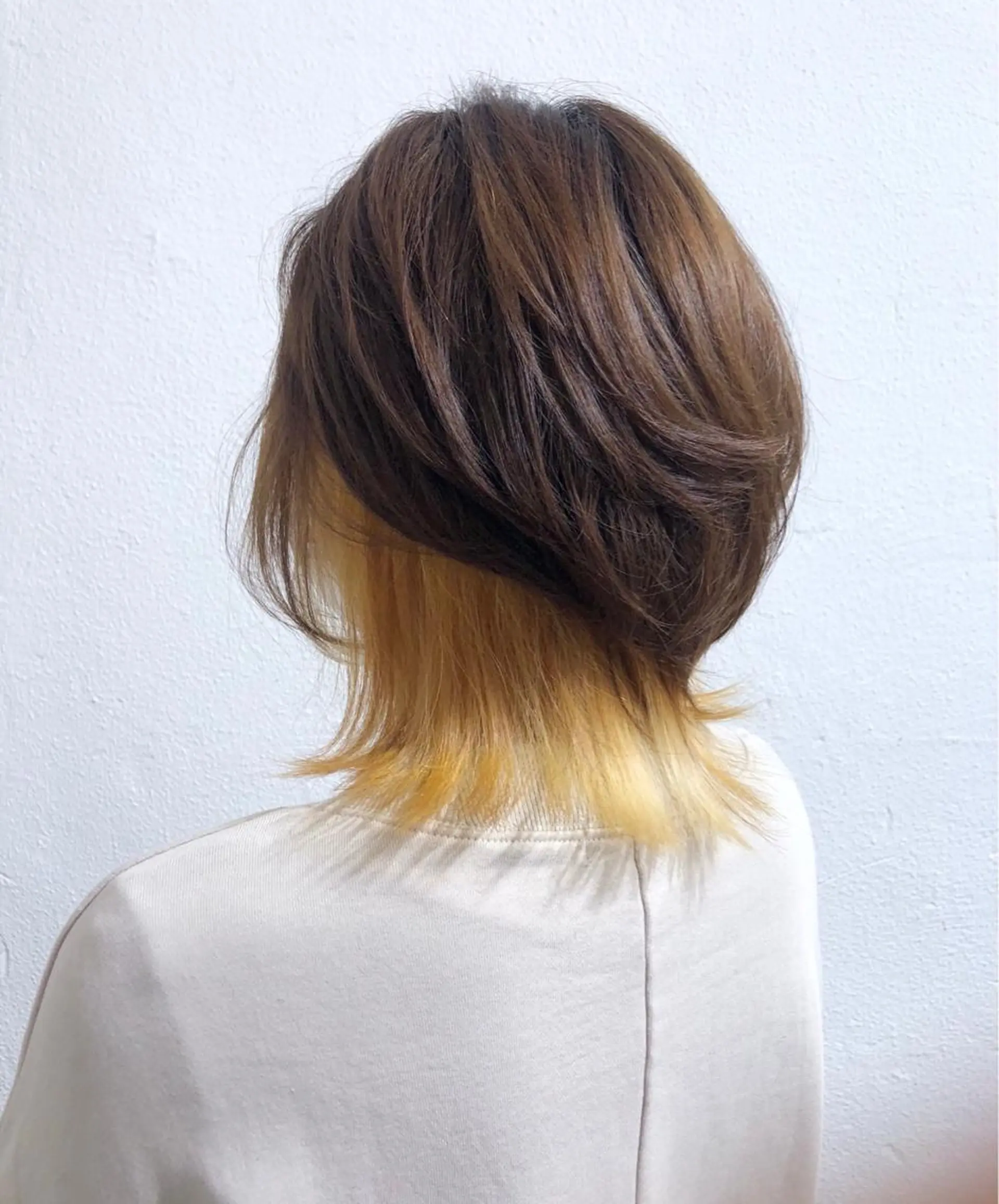ミディアム カラー イエローカラー 1日1名様限定 予約可能のヘアスタイル