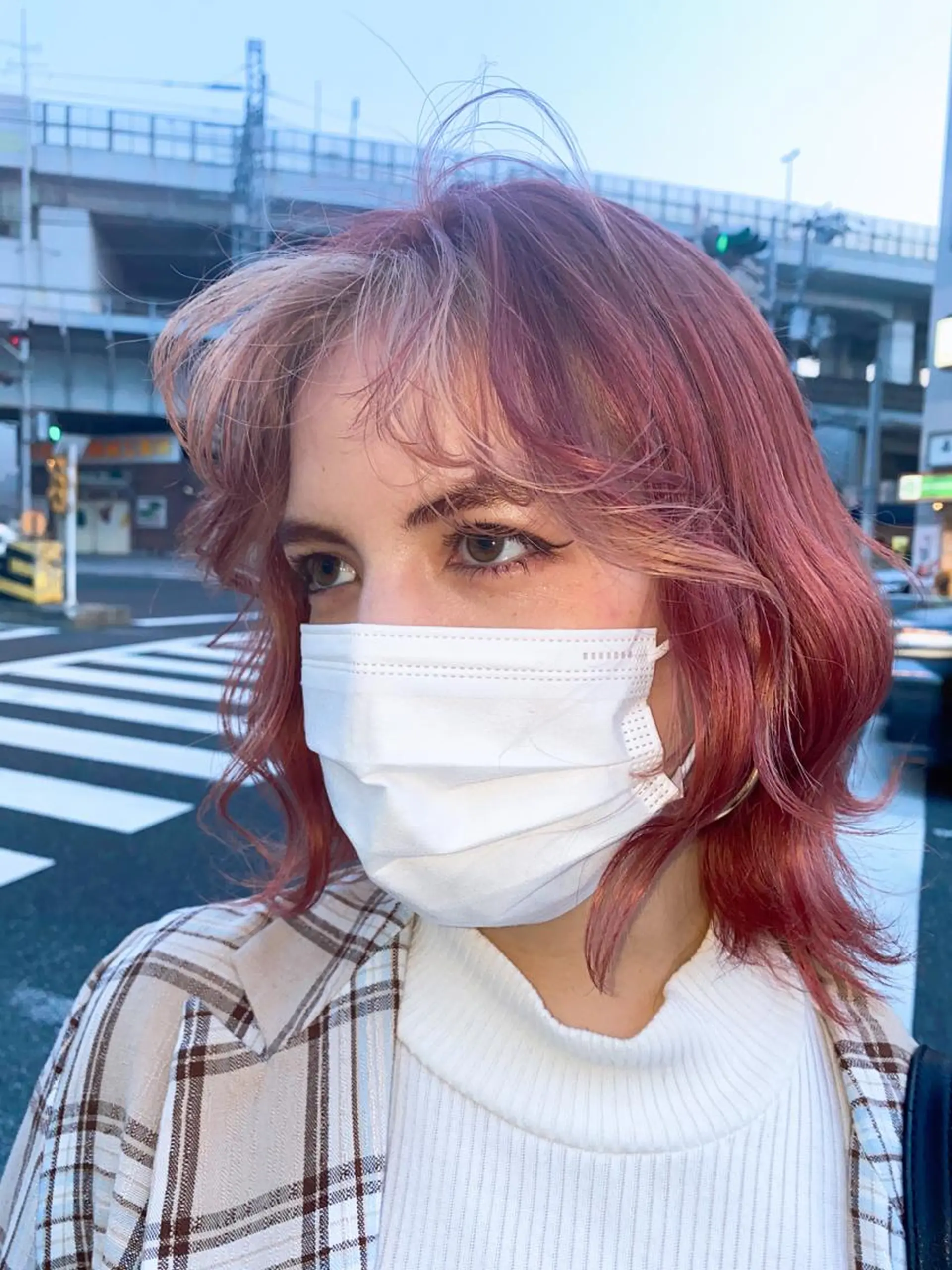 ミディアム カラー ベージュカラー ブリーチ ピンクカラー 松田 百花のヘアスタイル