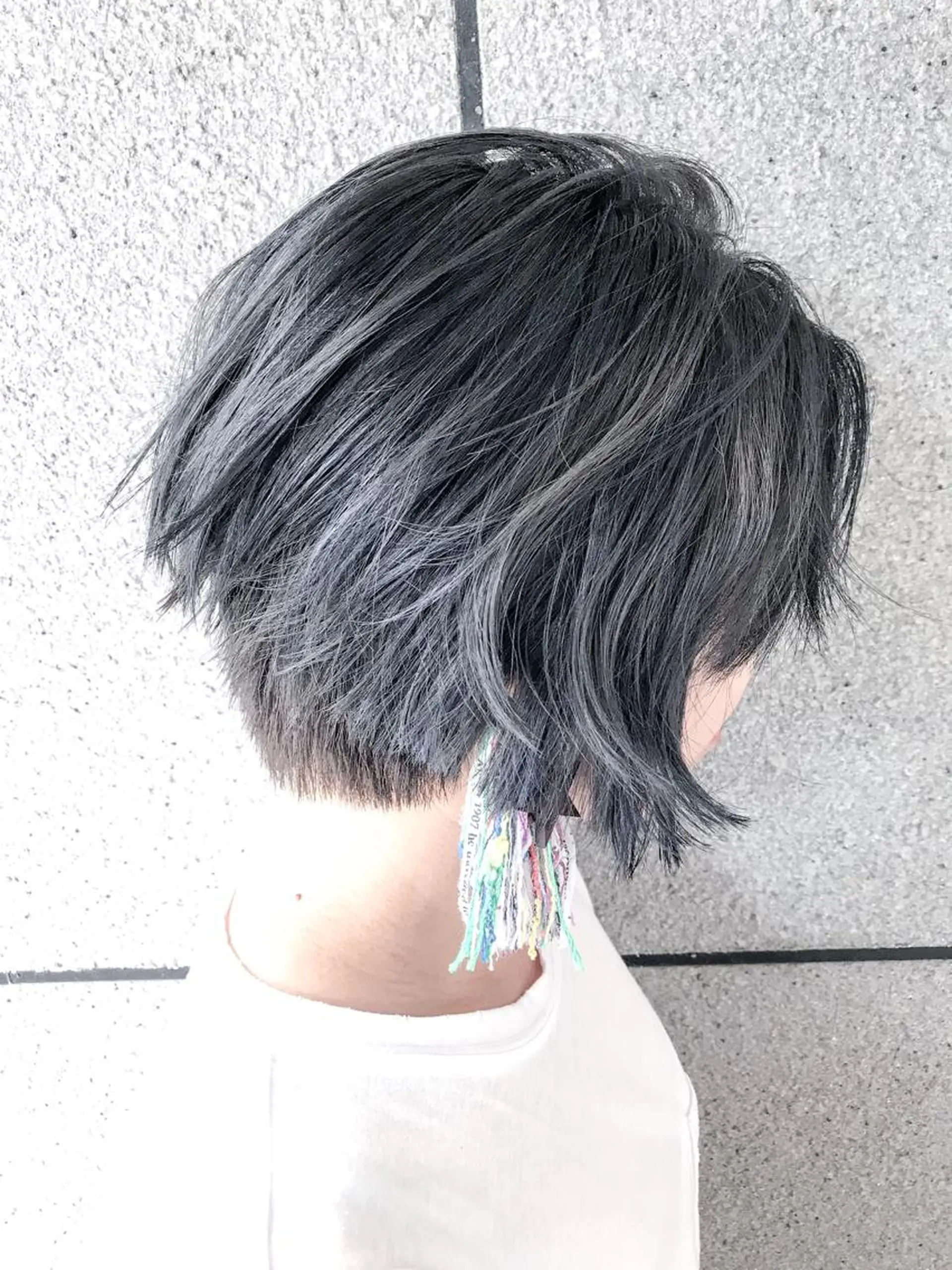 ショート カラー アッシュ ブリーチ ブルーカラー ブルーアッシュ ヘアカラー BOX mico.のヘアスタイル