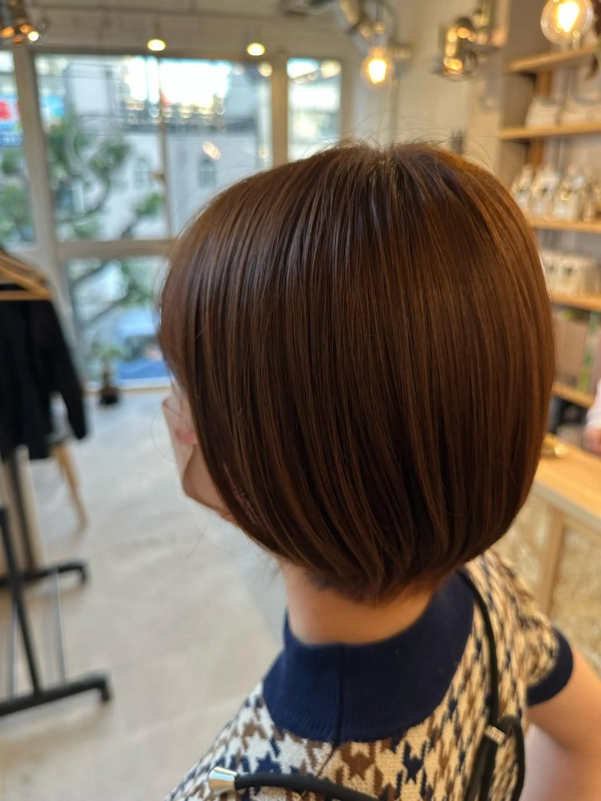 ショート カラー ブリーチ ブリーチなしカラー オレンジ ヘアカラー 松本 莉央のヘアスタイル