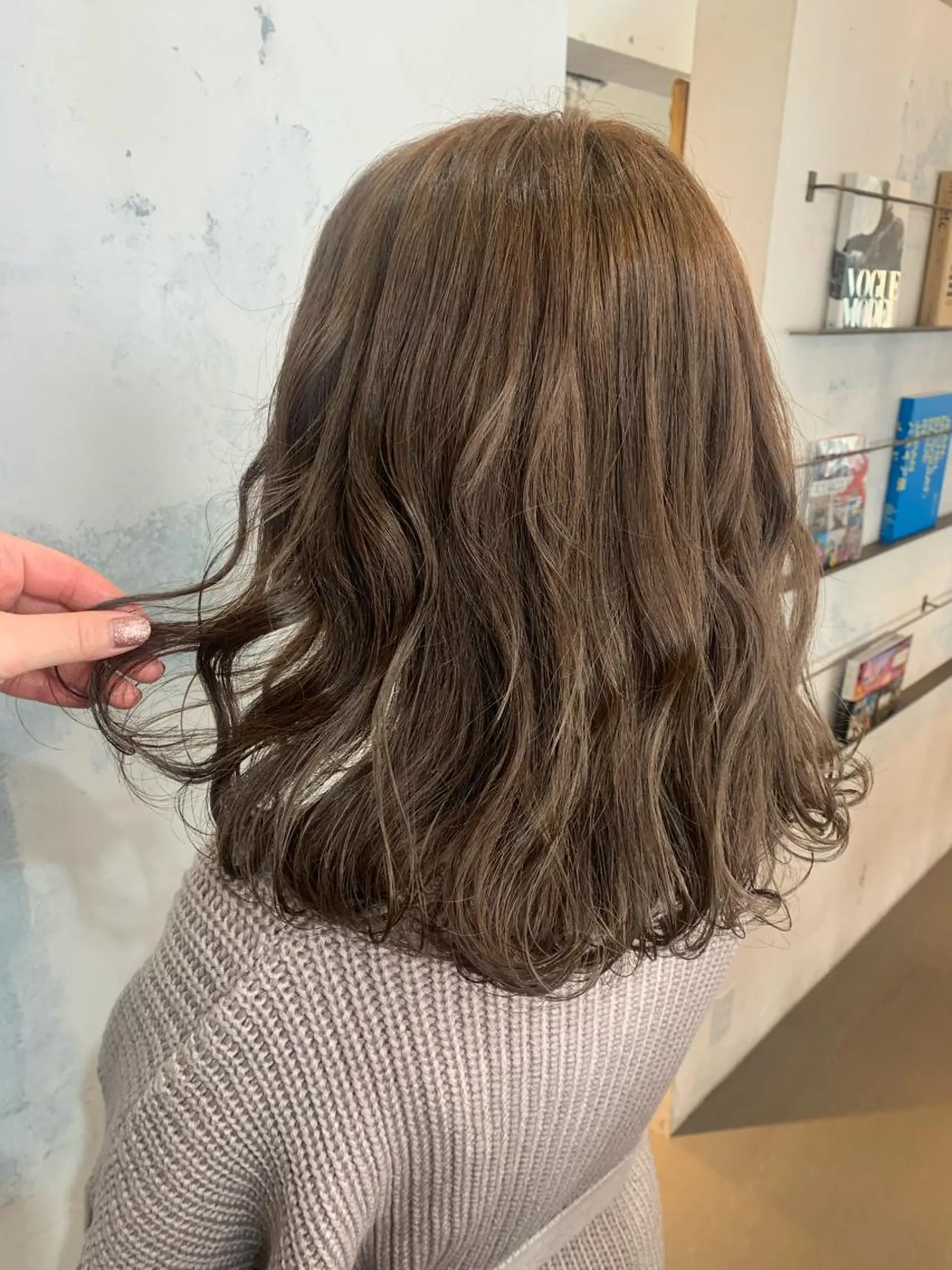 ミディアム カラー ベージュカラー カット ヘアカラー トリートメント 🍑艶髪✖️暖色系 ✨momoka🍑のヘアスタイル