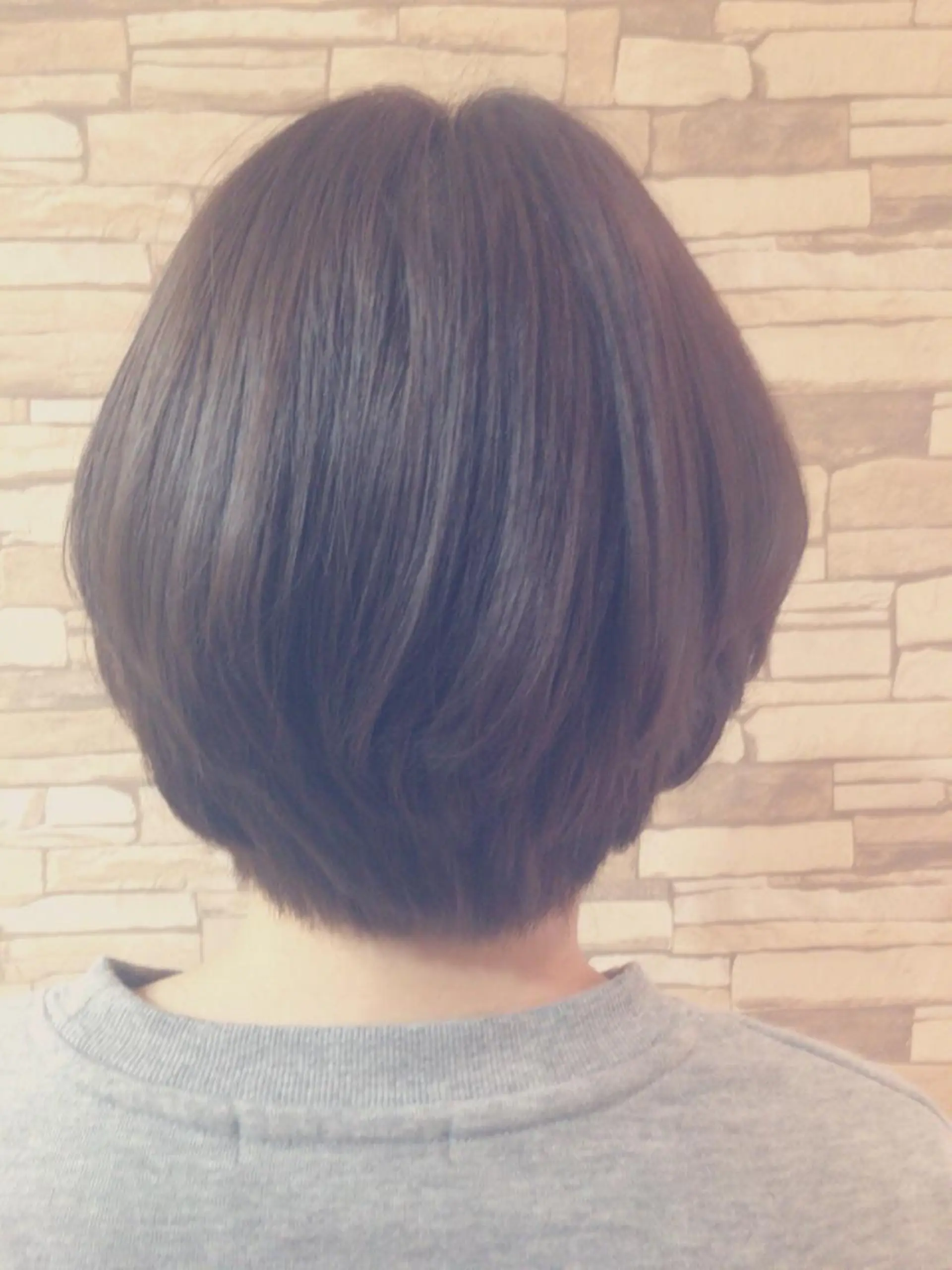 ショート カラー ヘアアレンジ アッシュ 黒髪 ブリーチ 透明感カラー ラベンダーカラー BREK 袋井店のヘアスタイル