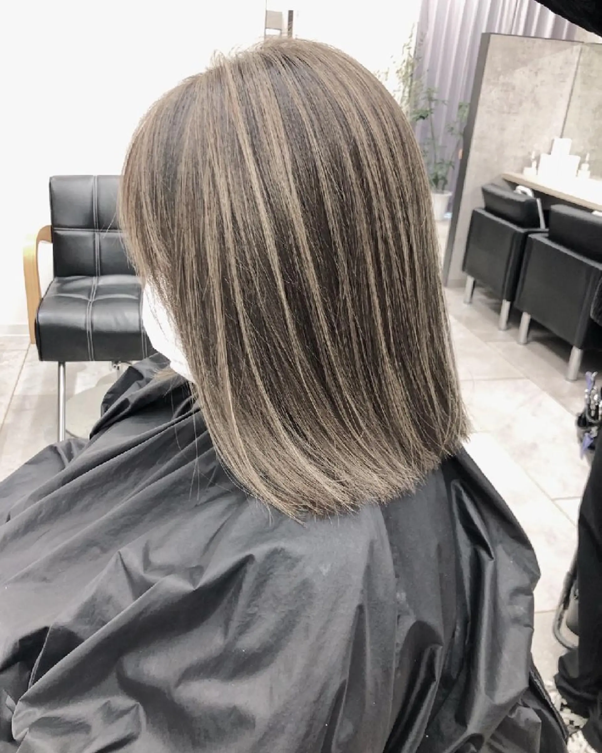 ミディアム カラー ヘアアレンジ 透明感/レイヤー 🇰🇷tomonaのヘアスタイル