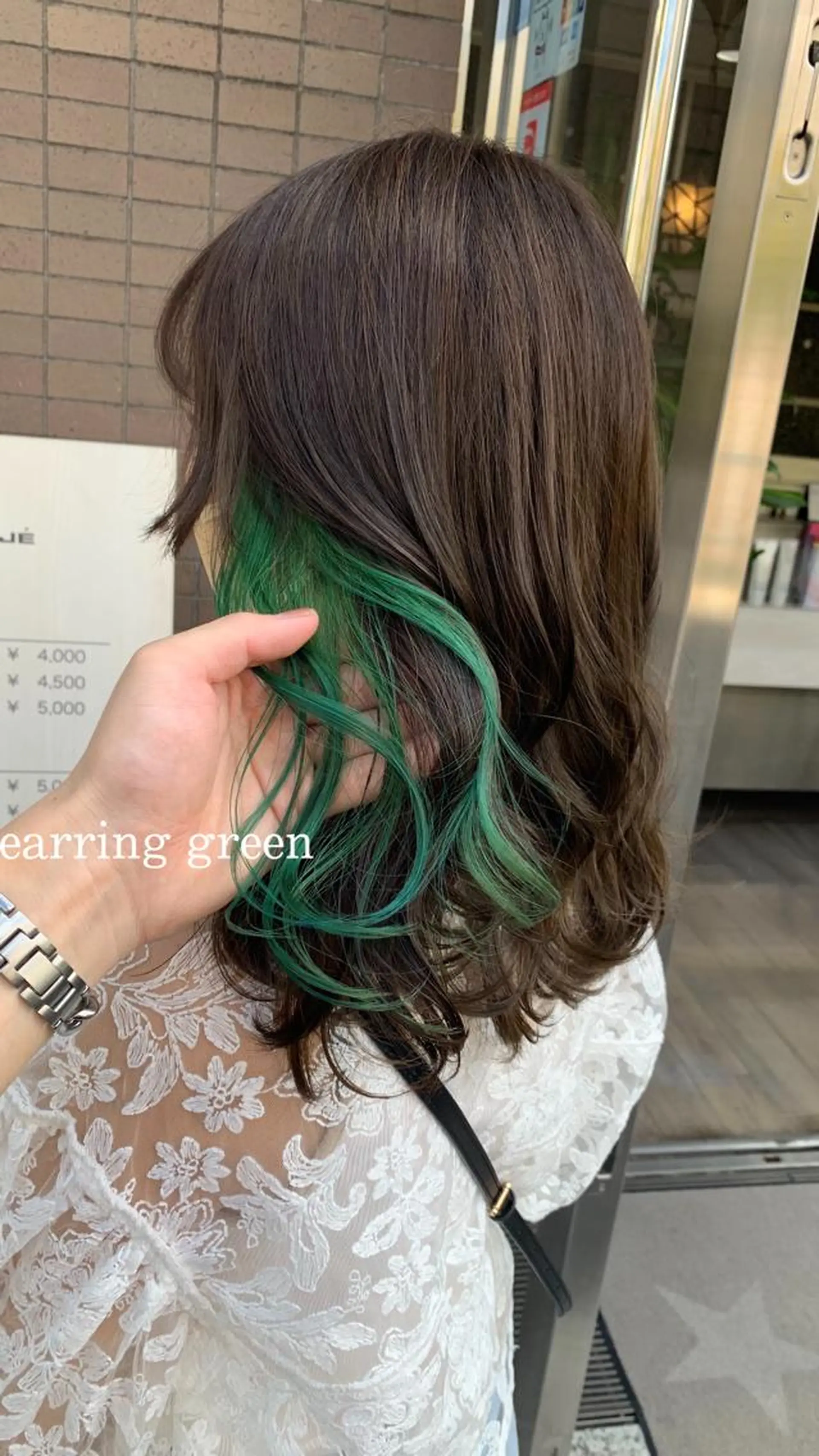 ロング カラー ブリーチ イヤリングカラー エメラルドグリーン カラー特化美容師 💎EIKI💎のヘアスタイル