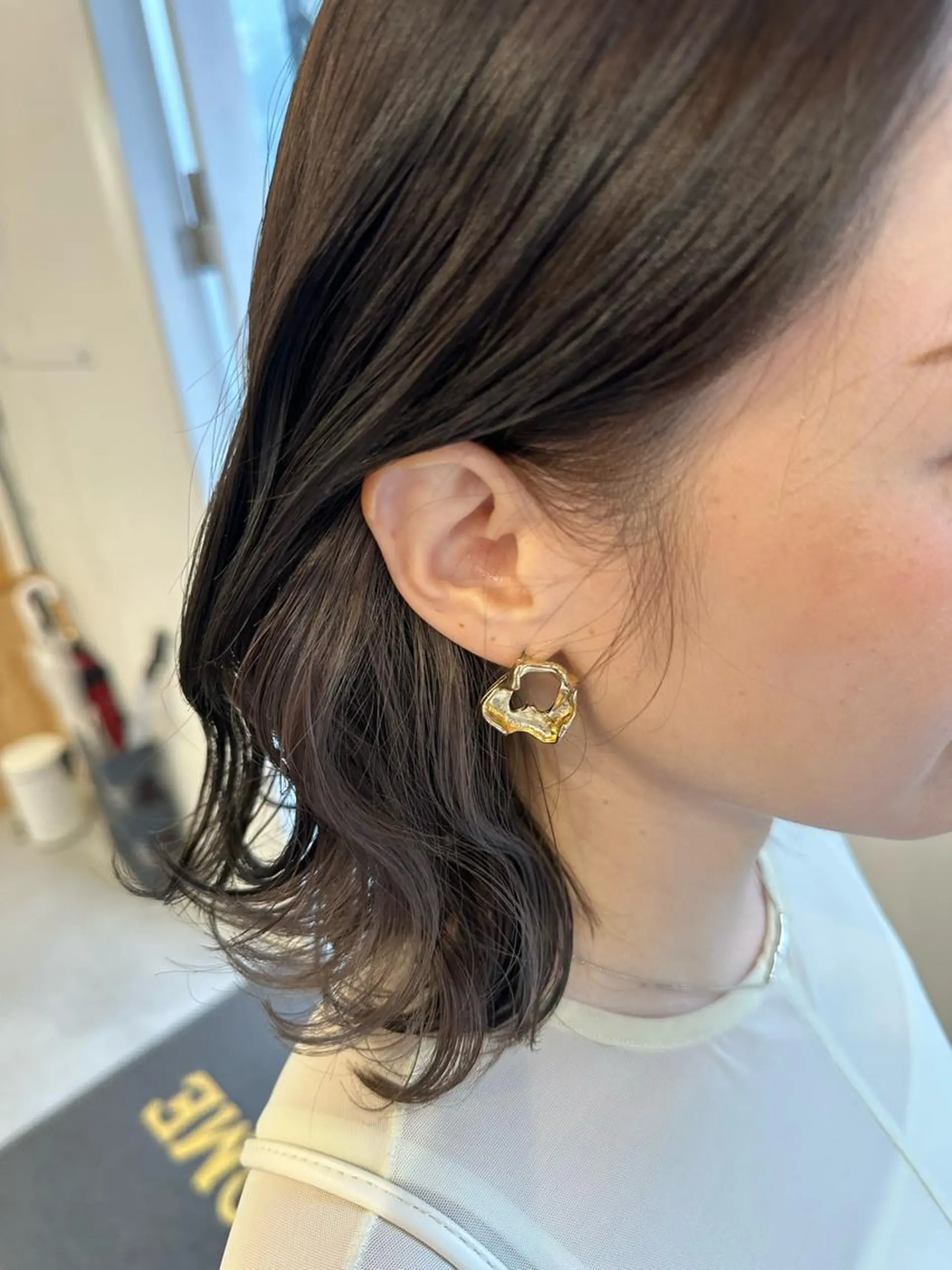 ショート カラー ベージュカラー 松本 莉央のヘアスタイル