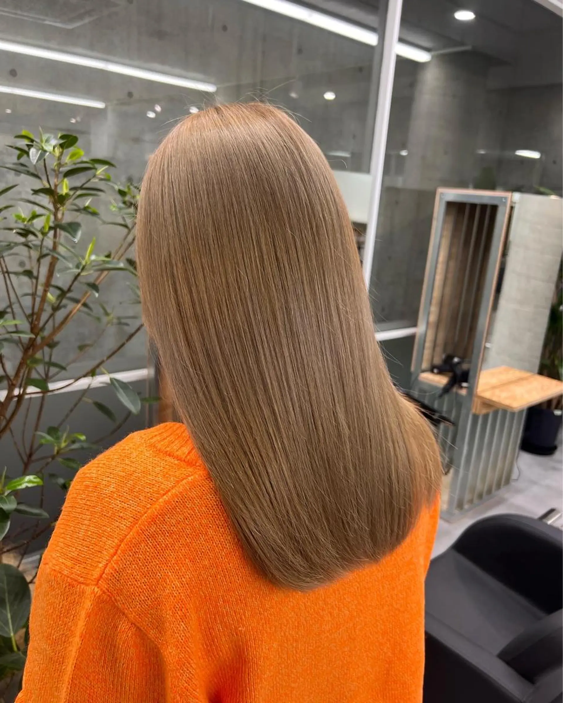 セミロング azusa/心斎橋/ ハイトーンカラーのヘアスタイル