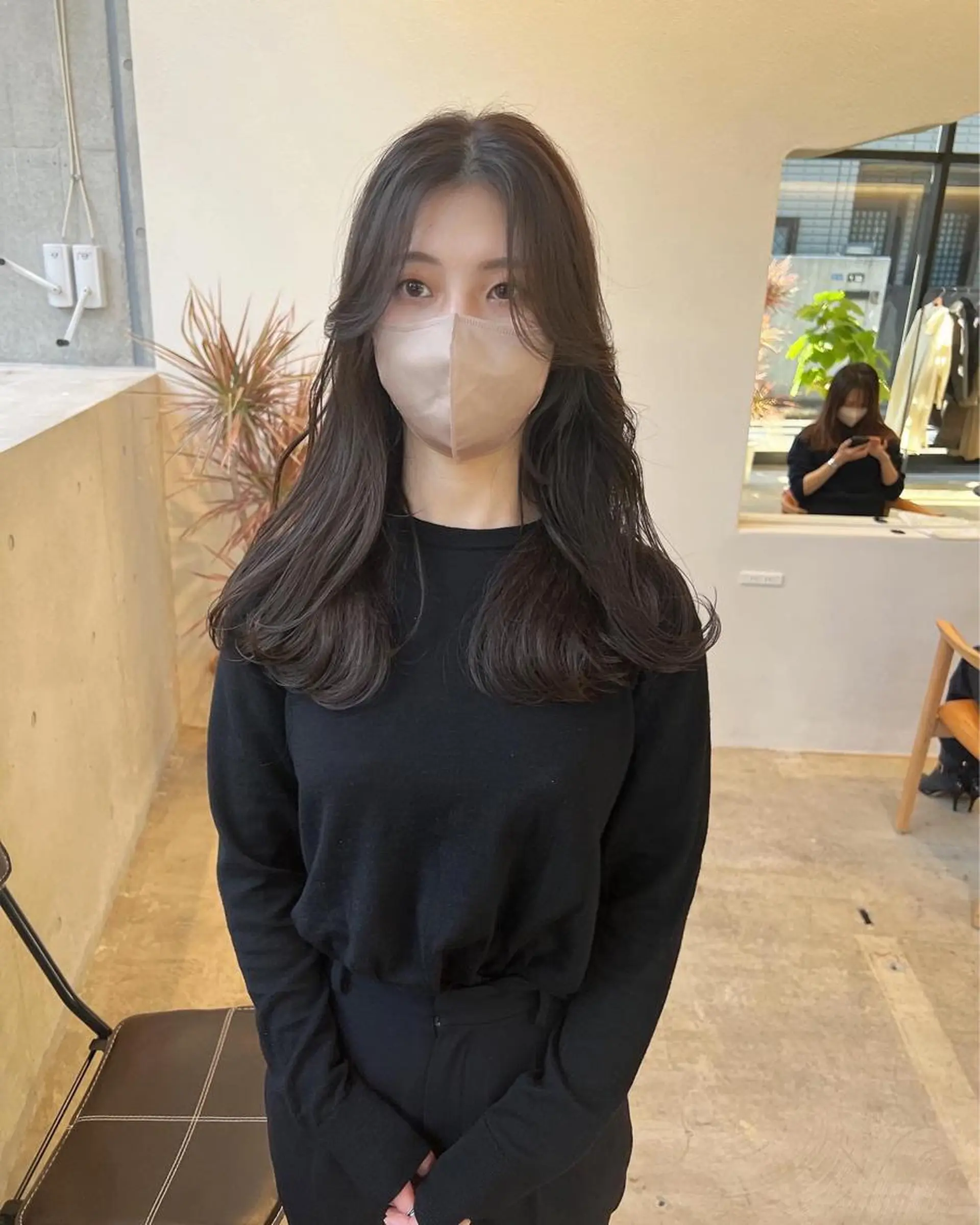 ロング カラー ロングレイヤー 韓国風ヘア レイヤーカット ロング カット ヘアカラー 誰より丁寧なカット/ 小林輝/レイヤーのヘアスタイル