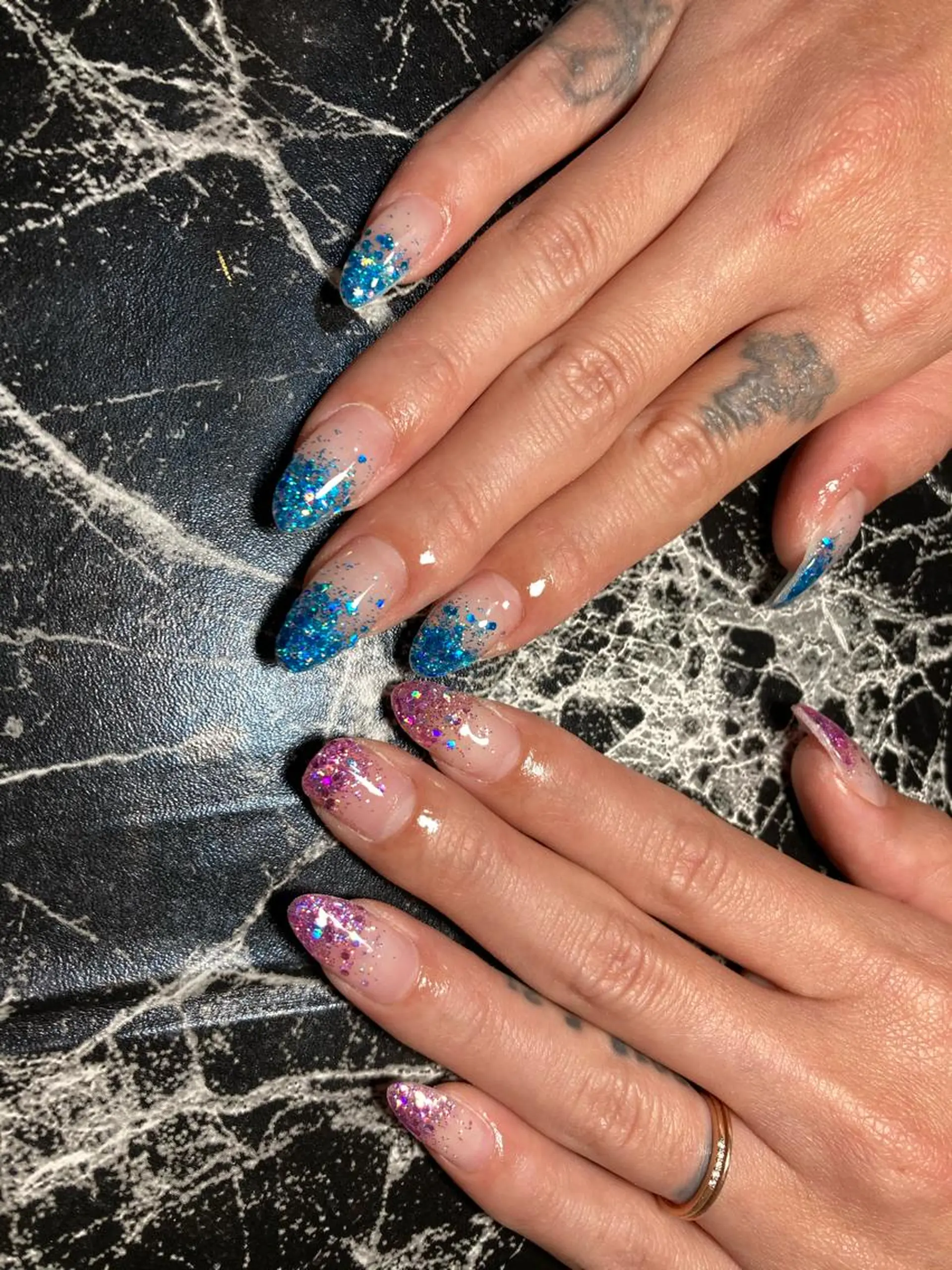 ミディアム ネイル ハンドネイル フットネイル ✴︎ Delightのネイルデザイン