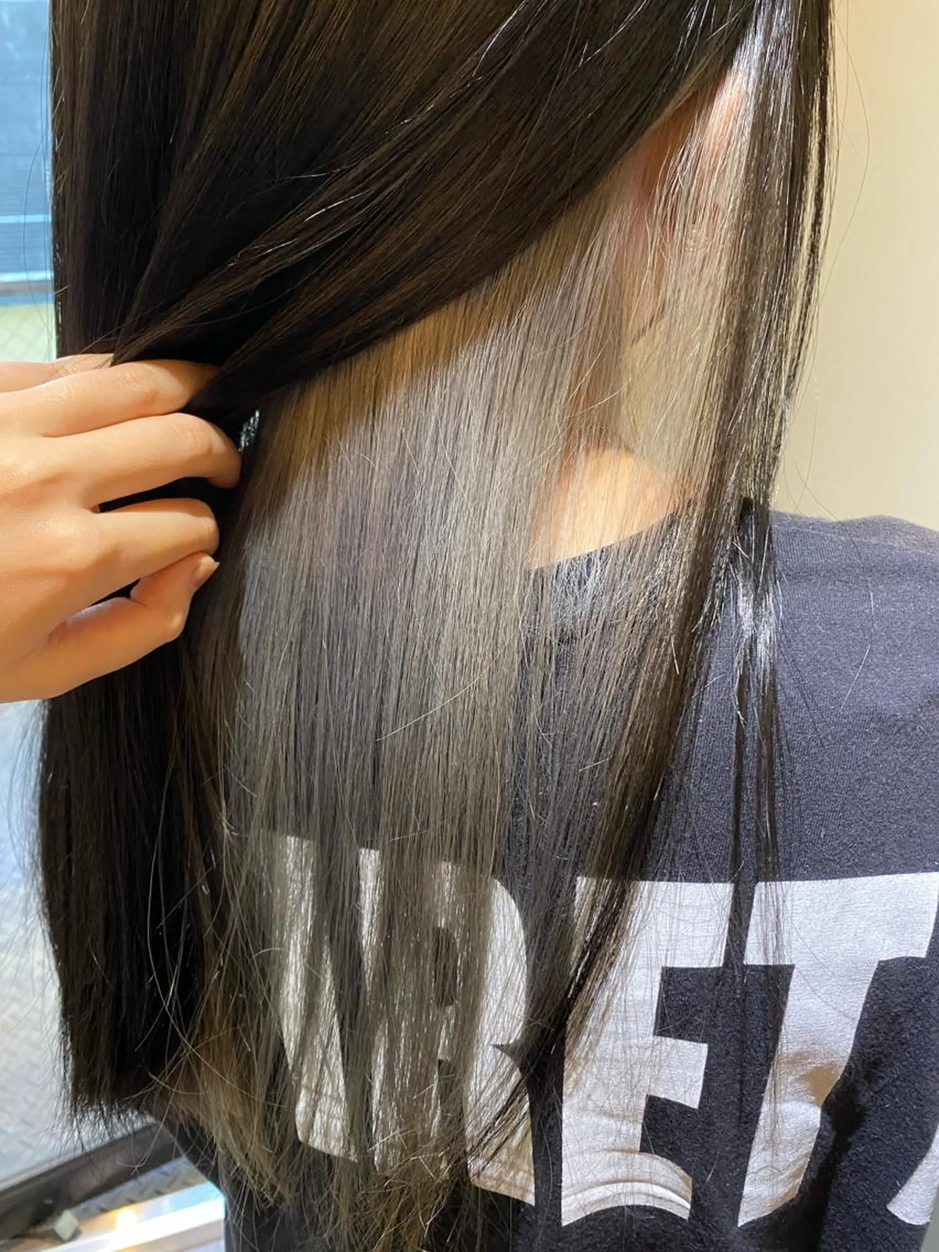 ロング 水谷 菜央のヘアスタイル