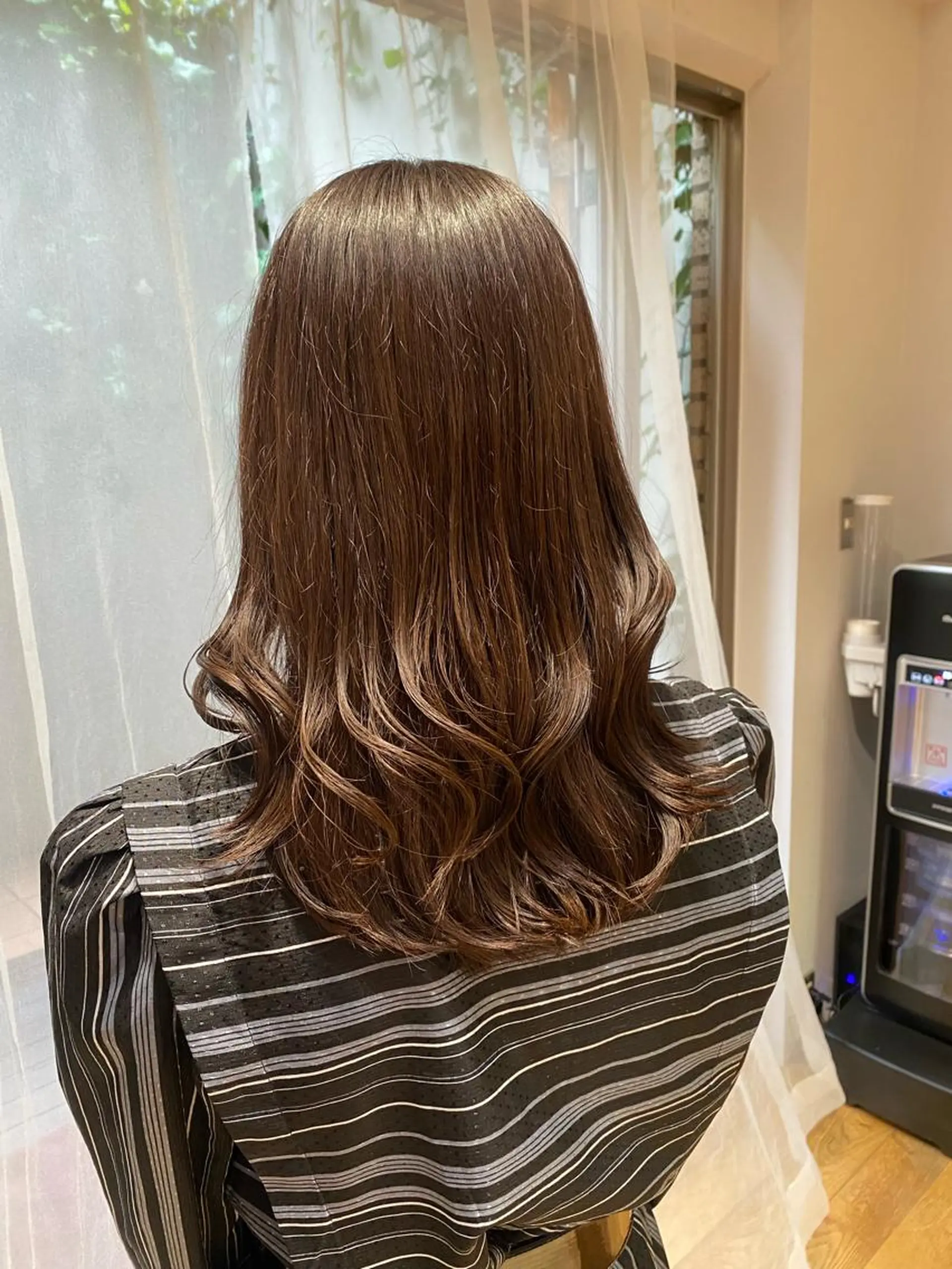 セミロング カット パーマ 大人可愛い♡コテ巻き パーマ🌼杉田 萌恵のヘアスタイル