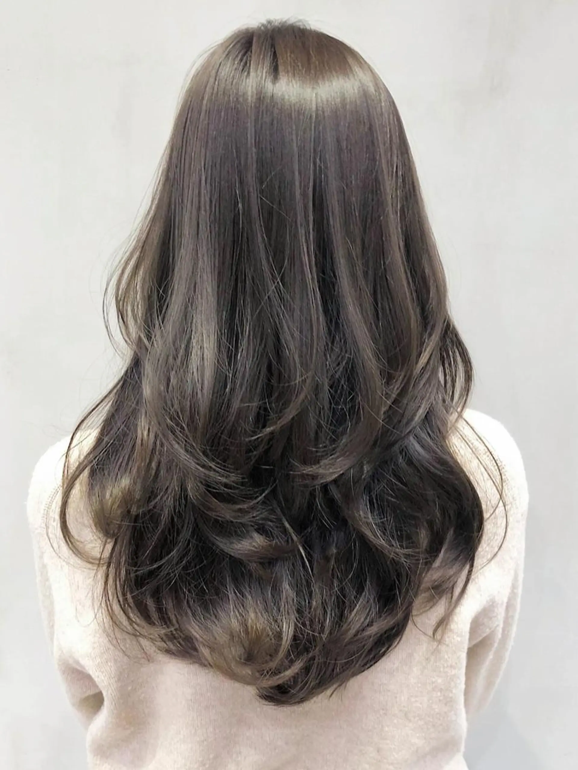 ロング カラー パーマ ヘアアレンジ アッシュ レイヤーカット ITbyALBUM 中野店のヘアスタイル