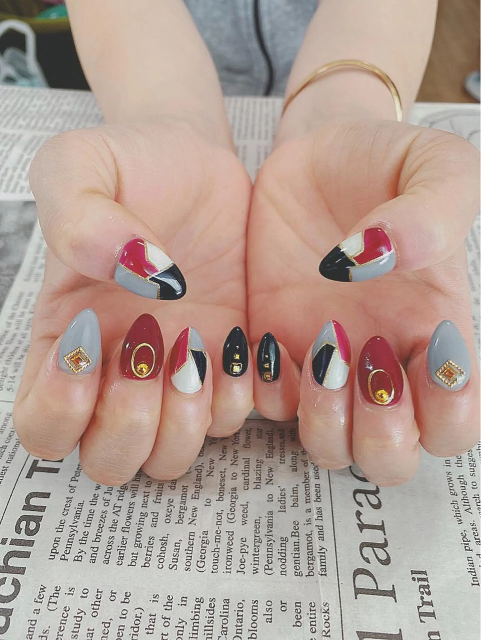 ネイル ハンドネイル ハンドケア 森山 舞のネイルデザイン