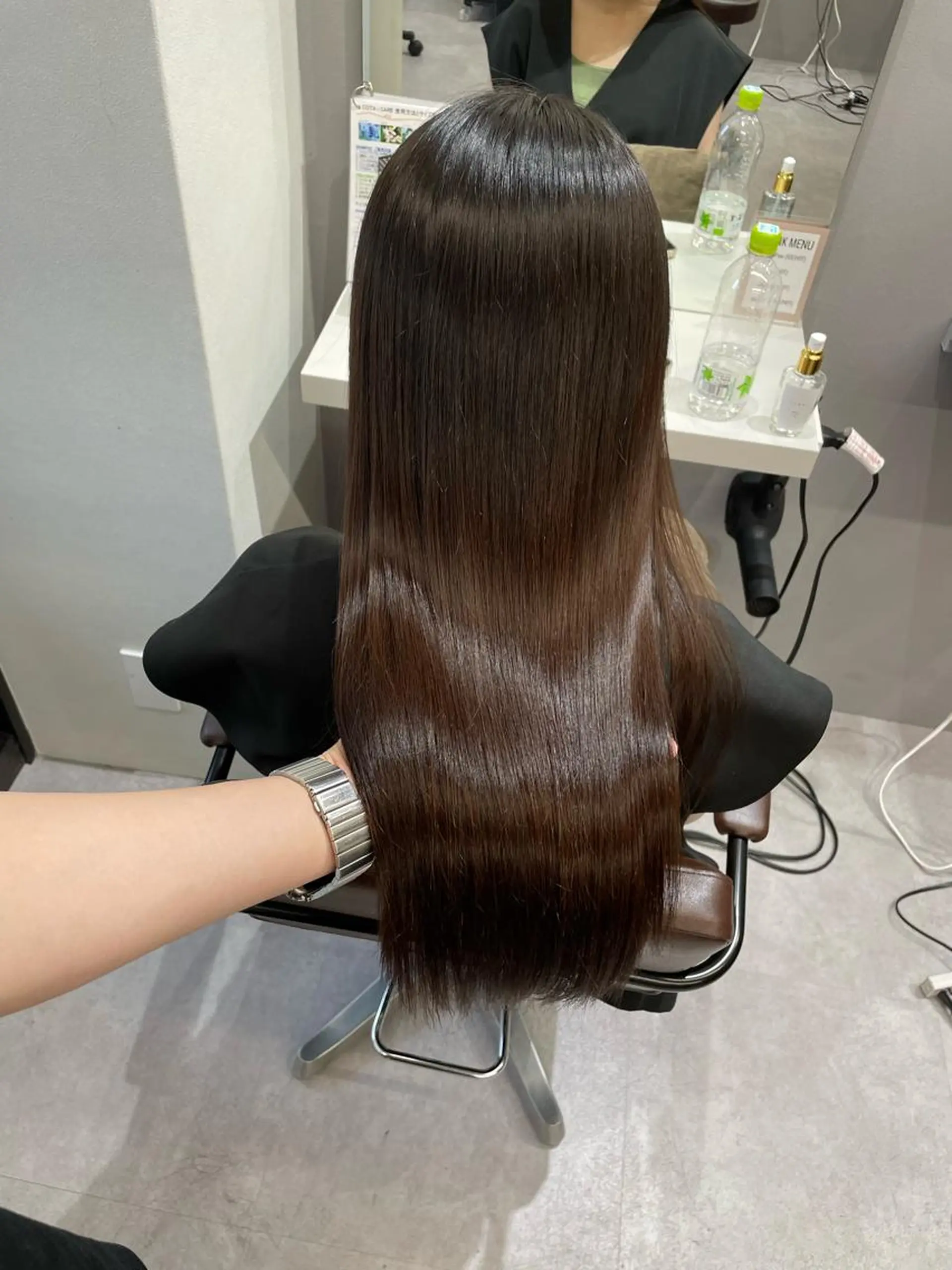 ロング 髪質改善、縮毛矯正 酸性縮毛矯正のヘアスタイル