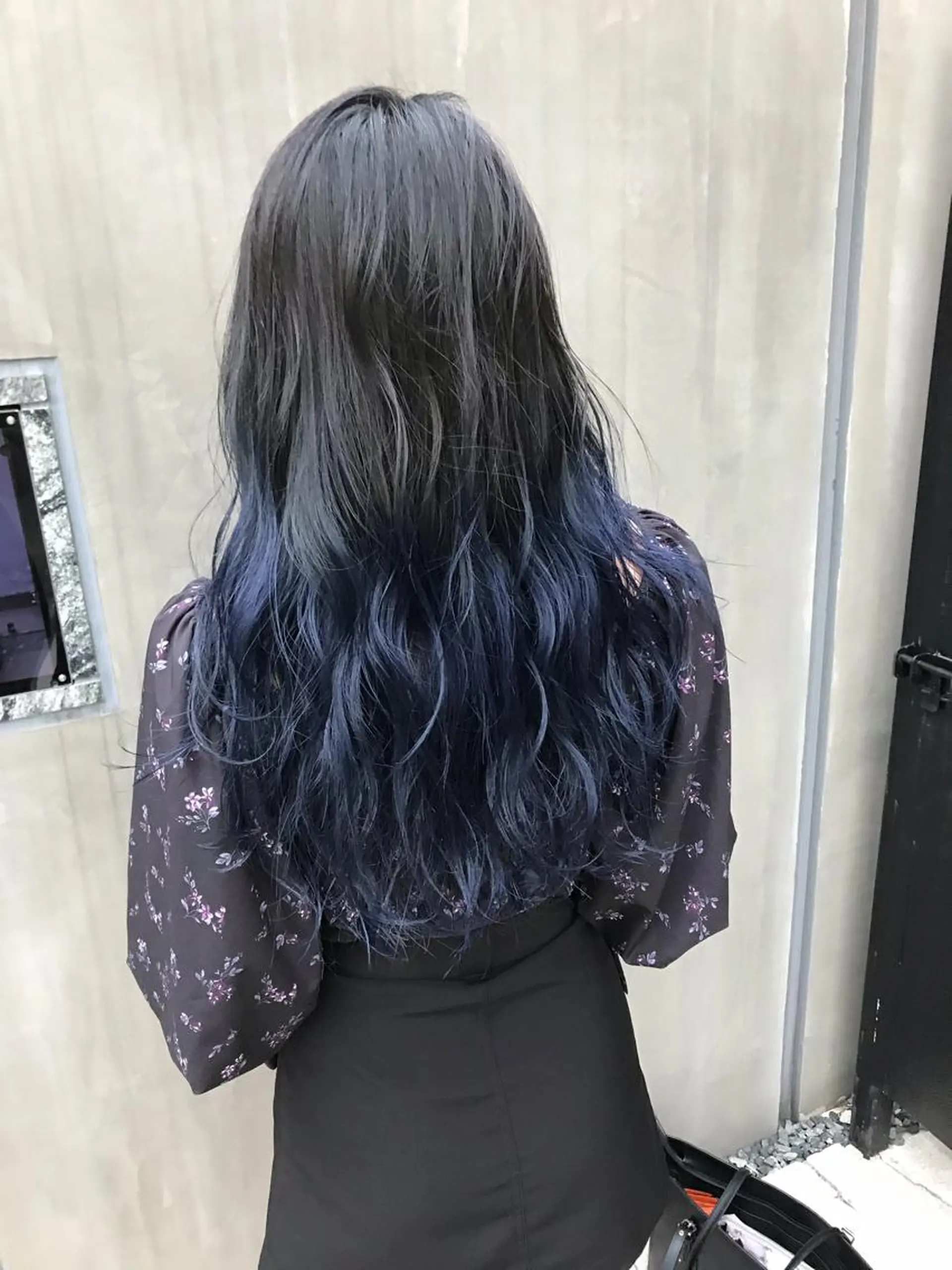 ロング カラー ブルーカラー グラデーションカラー 赤み消し韓国ヘア レイヤー縮毛🤍渡邉のヘアスタイル