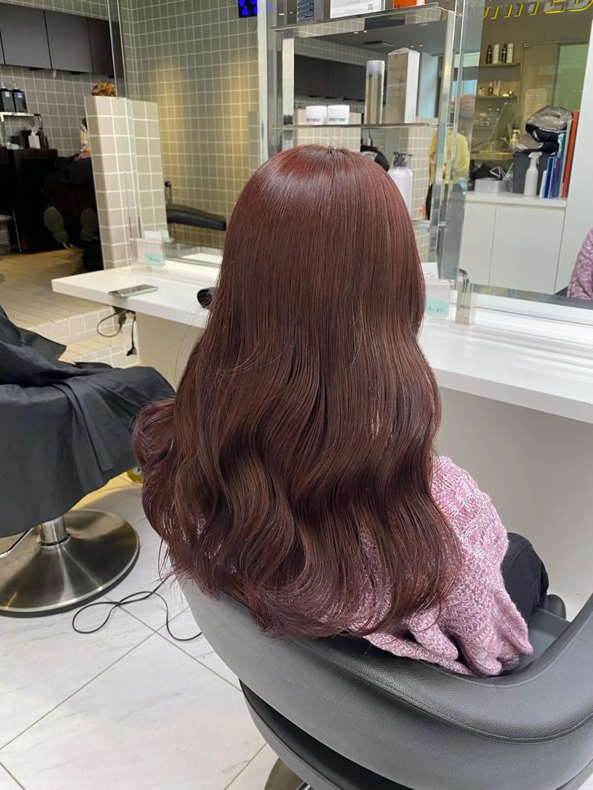 ミディアム カラー ヘアアレンジ キッズ ブリーチ ブリーチなしカラー ピンクカラー TRU Shino🦋のマツエク・マツパデザイン