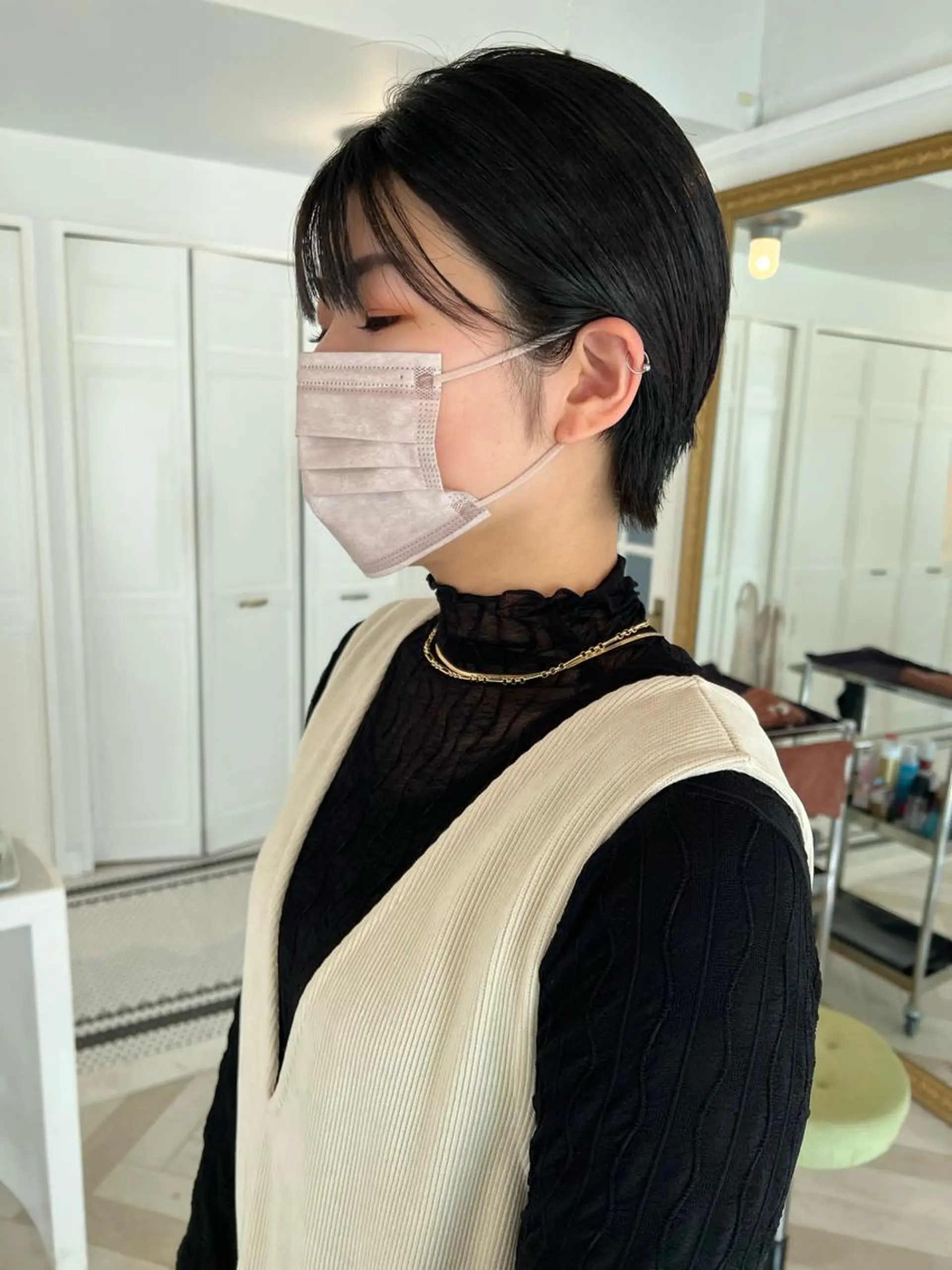 ショート ブリーチカラー🎀 韓国風/寺門美優のヘアスタイル