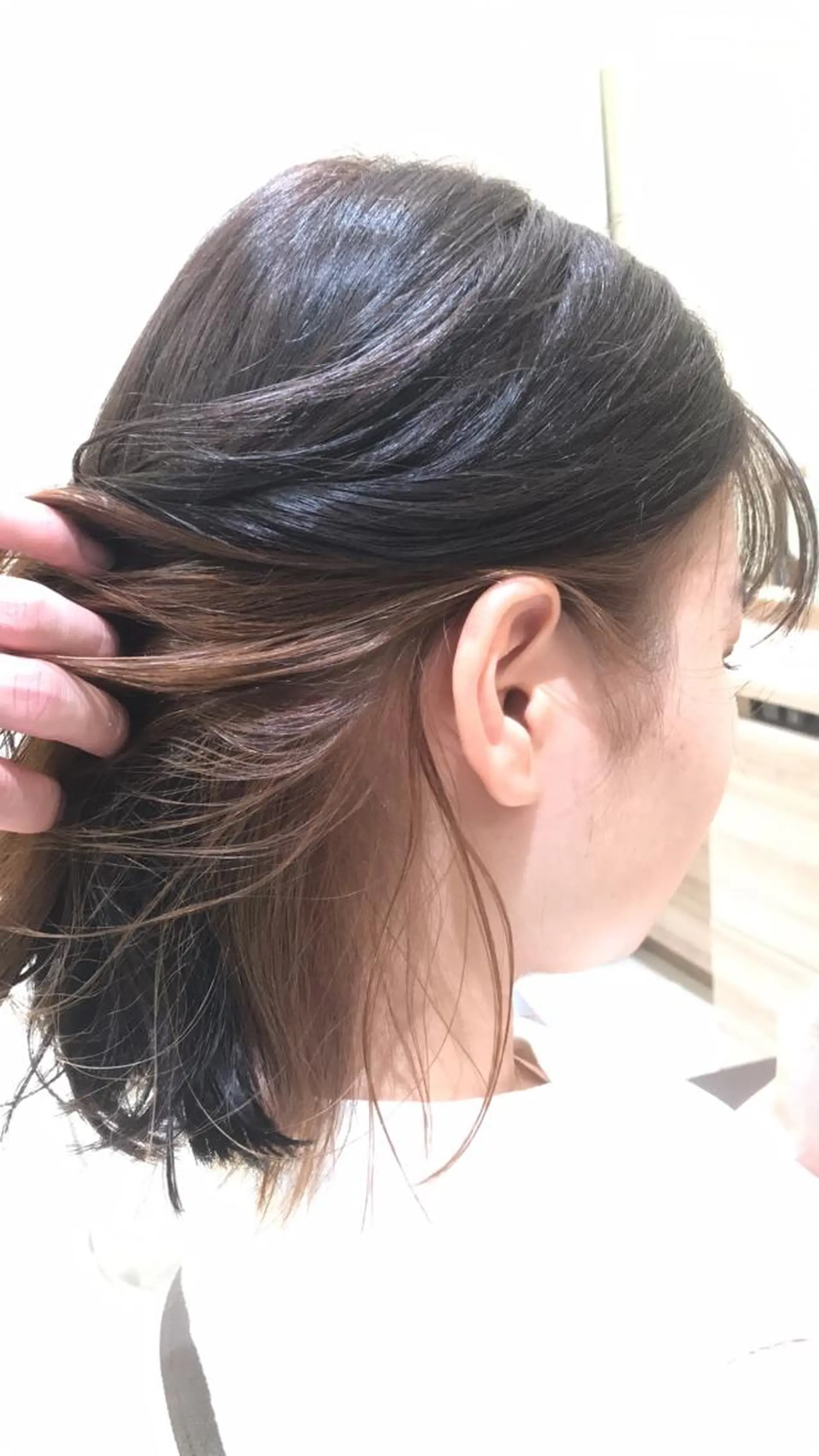 ミディアム カラー KOOKI スティードトーキョーのヘアスタイル