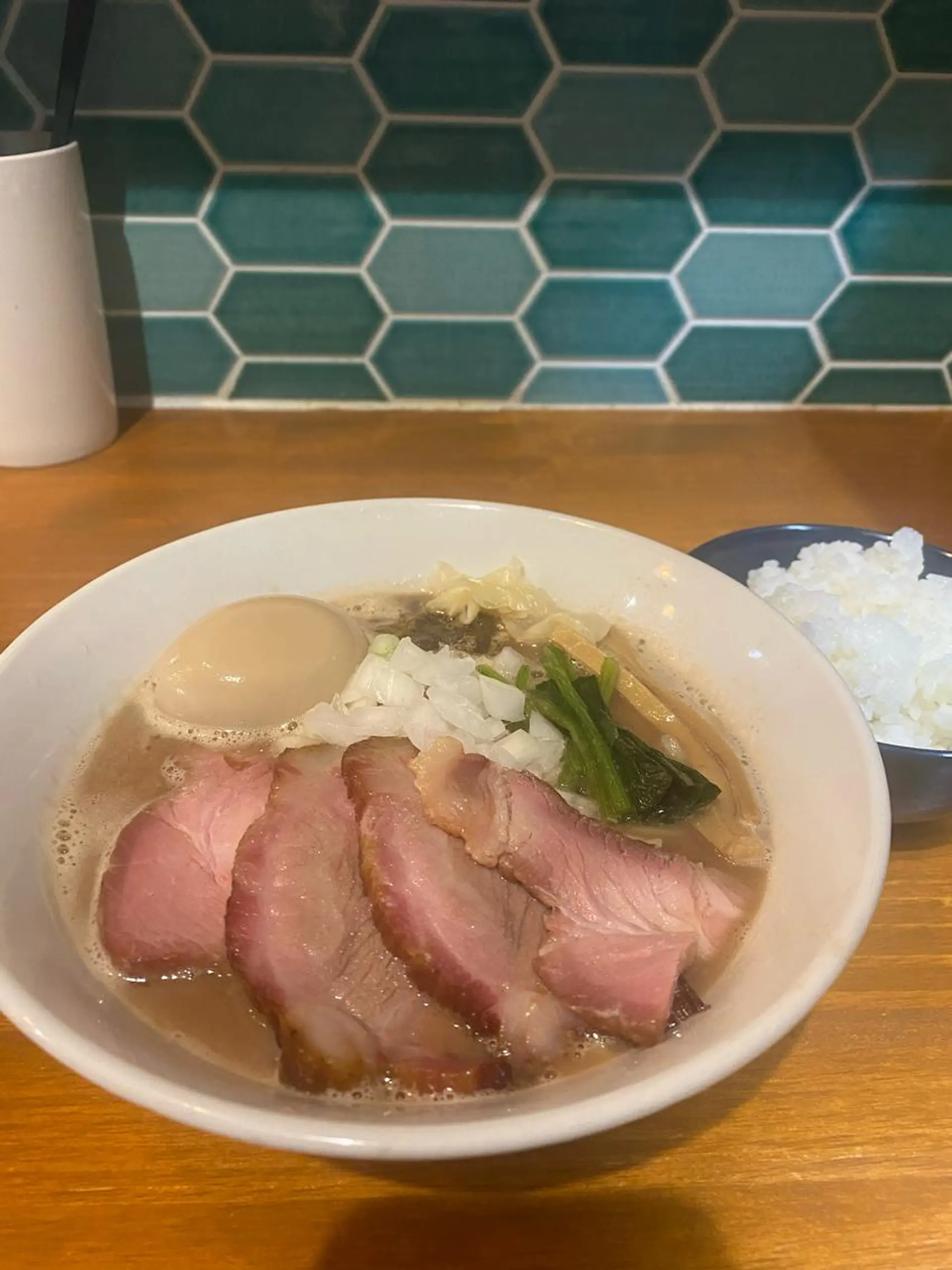 ショート パーマ マツエク・マツパ アイブロウ 小倉 麻由のエステ・リラクイメージ