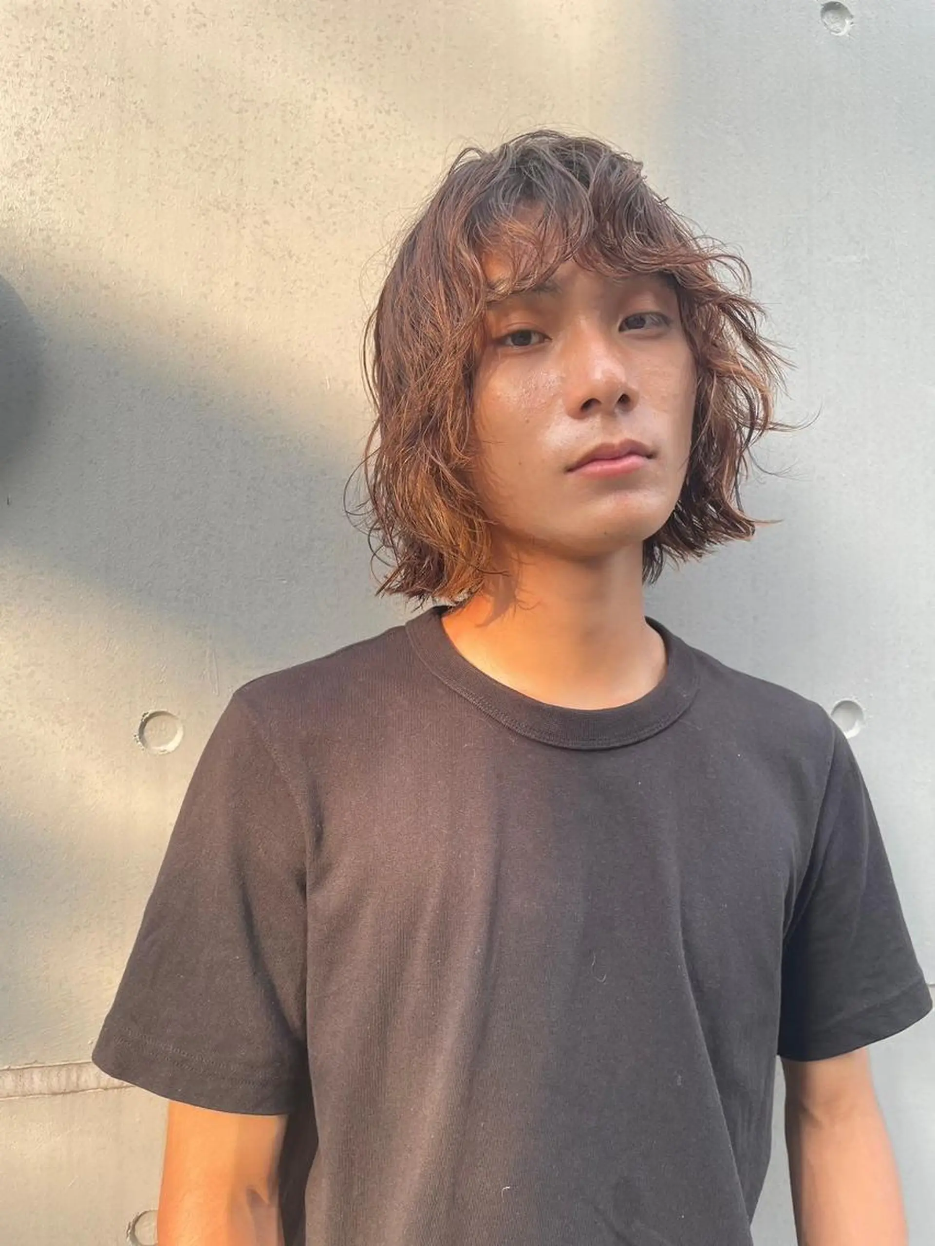 ミディアム カラー メンズ ショートボブ ミディアムパーマ メンズブリーチ メンズハイライト メンズインナーカラー カット ヘアカラー CEINE OURのヘアスタイル