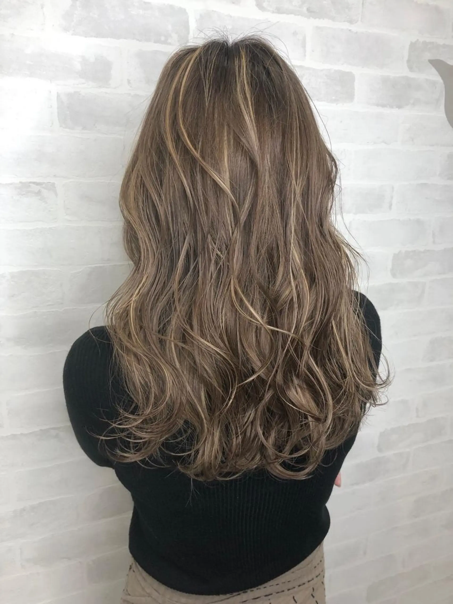 カラー デザインカラー Lienのヘアスタイル