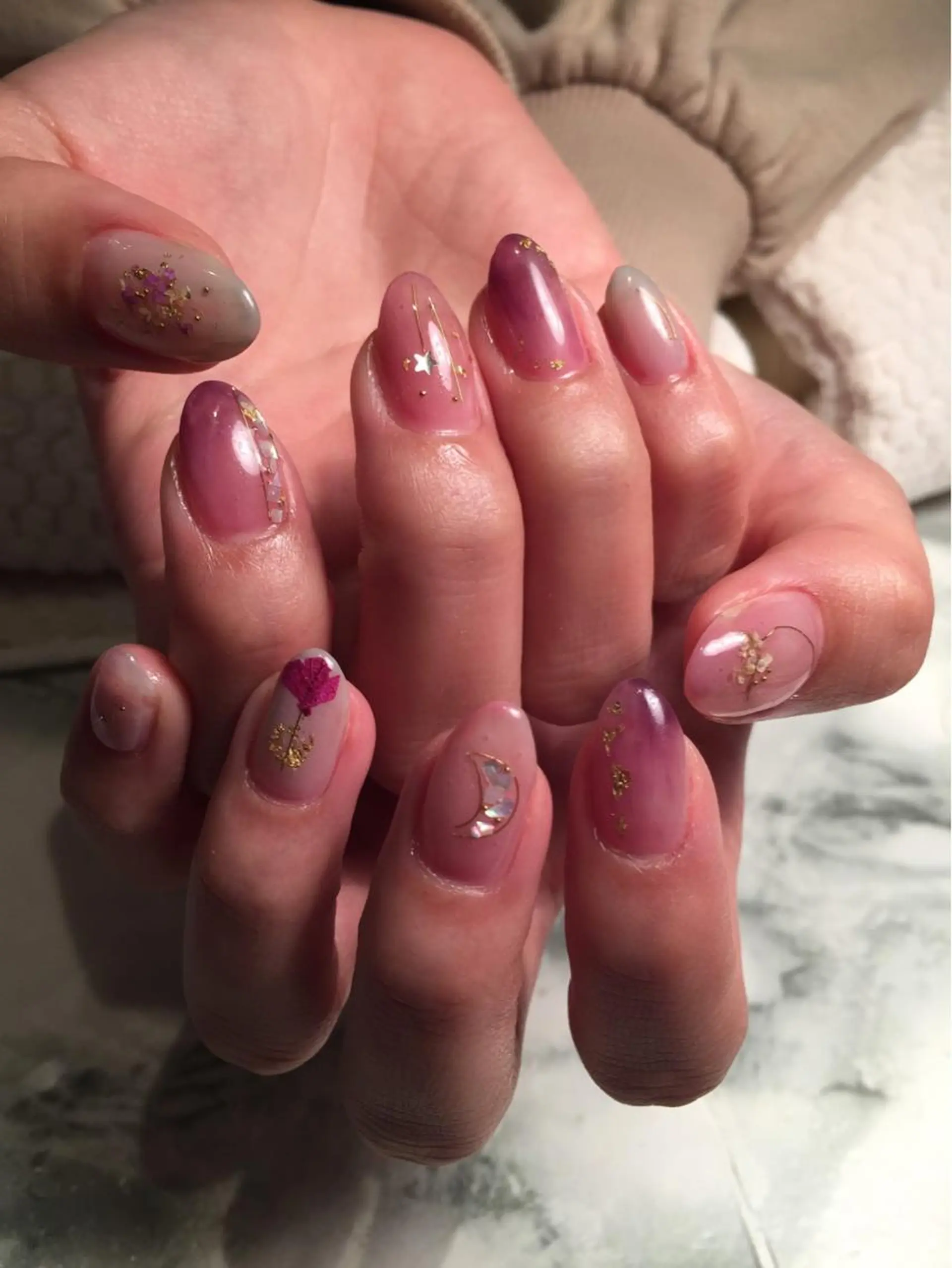 ネイル juedi nail(木曜日のネイル)所属・juedi nail 〜木曜日のネイル〜のネイルデザイン