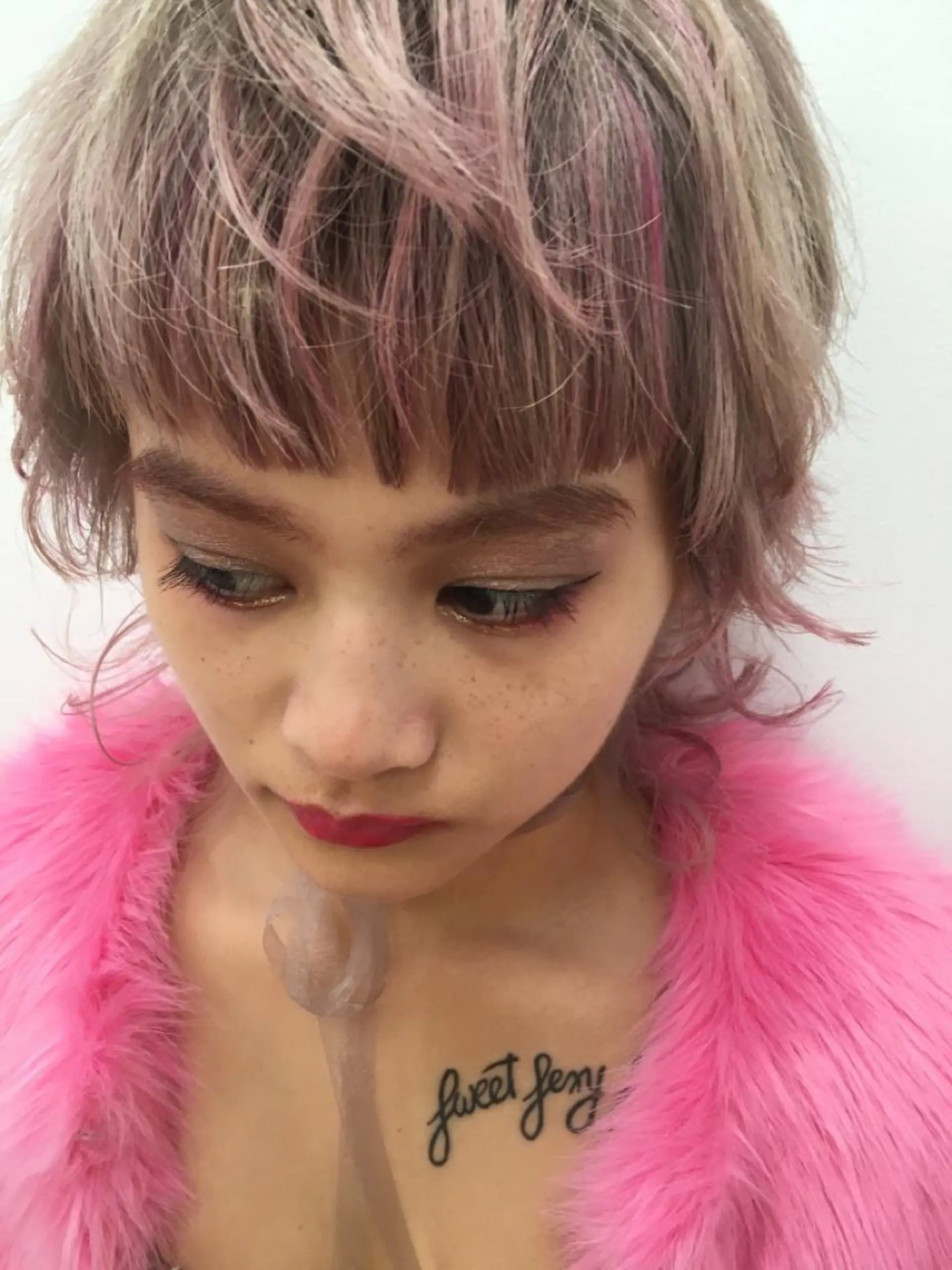 ミディアム 桑原 菜摘のヘアスタイル