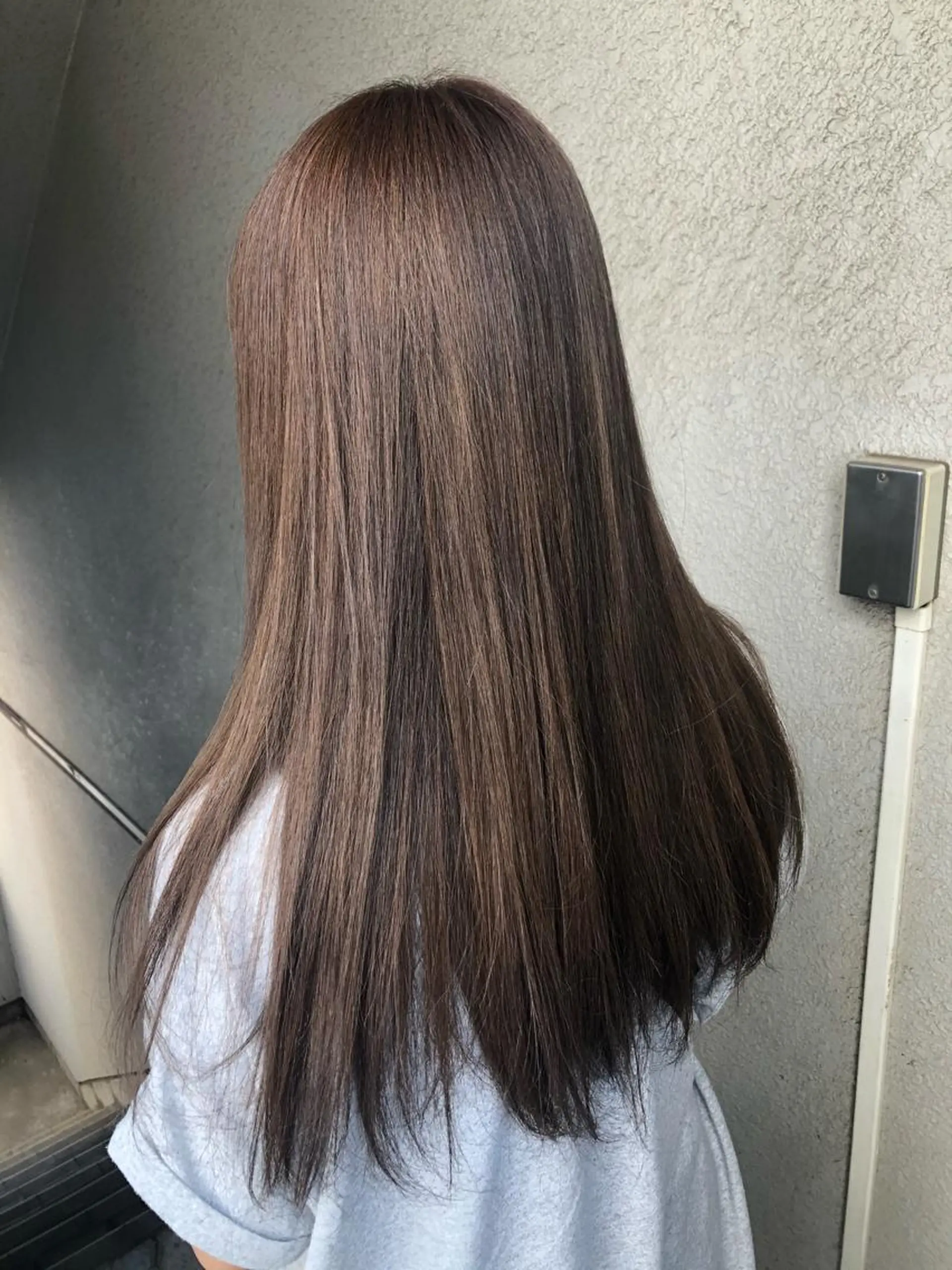 ロング カラー アッシュ ハイライトカラー ハイライト トリートメント 奥野 紗弓のヘアスタイル